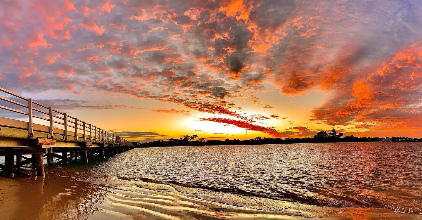 Exceptional sunset tonight at #barwonheads 🌅📷✅. &copy;️Brendan Waites Photography - #sunset #panorama #camera #victoria  #tourismaustralia #tourismvictoria @a_guide_to_barwonheads  @a_guide_to_oceangrove