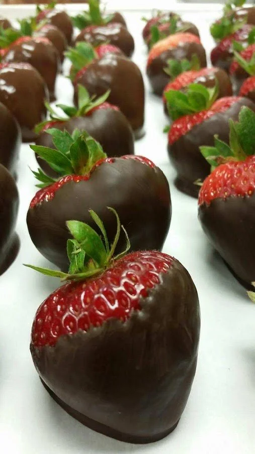 Choc Coverd Strawberries.jpeg