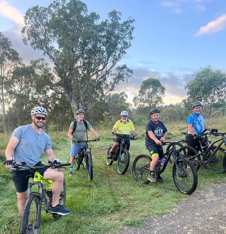 Lots of activity across the Common today, starting with the Saturday Social Ride. 

#ridedungog #dungog #visitdungog