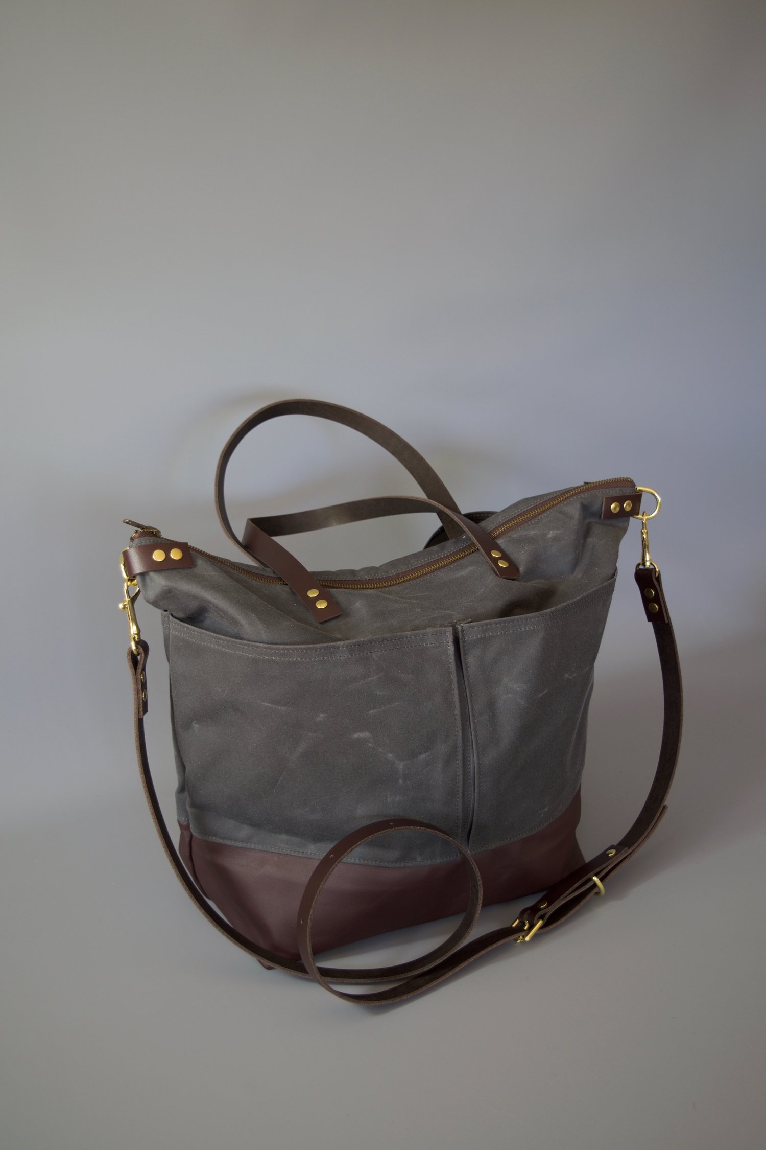 Large Tote Bag Grey Leather Louis