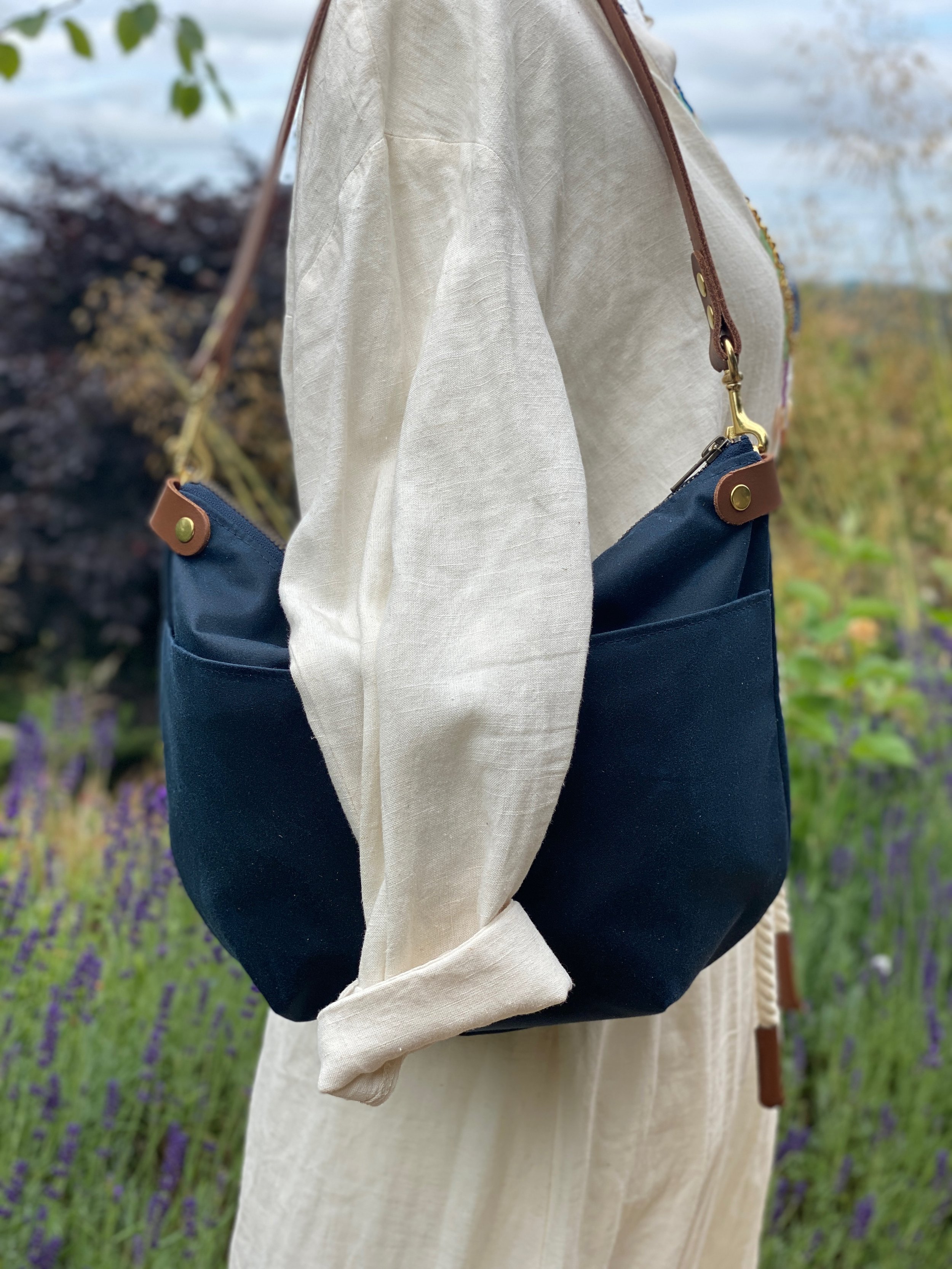 womens-navy-shoulder-purse-crossbody-bag-holmgoods.jpeg