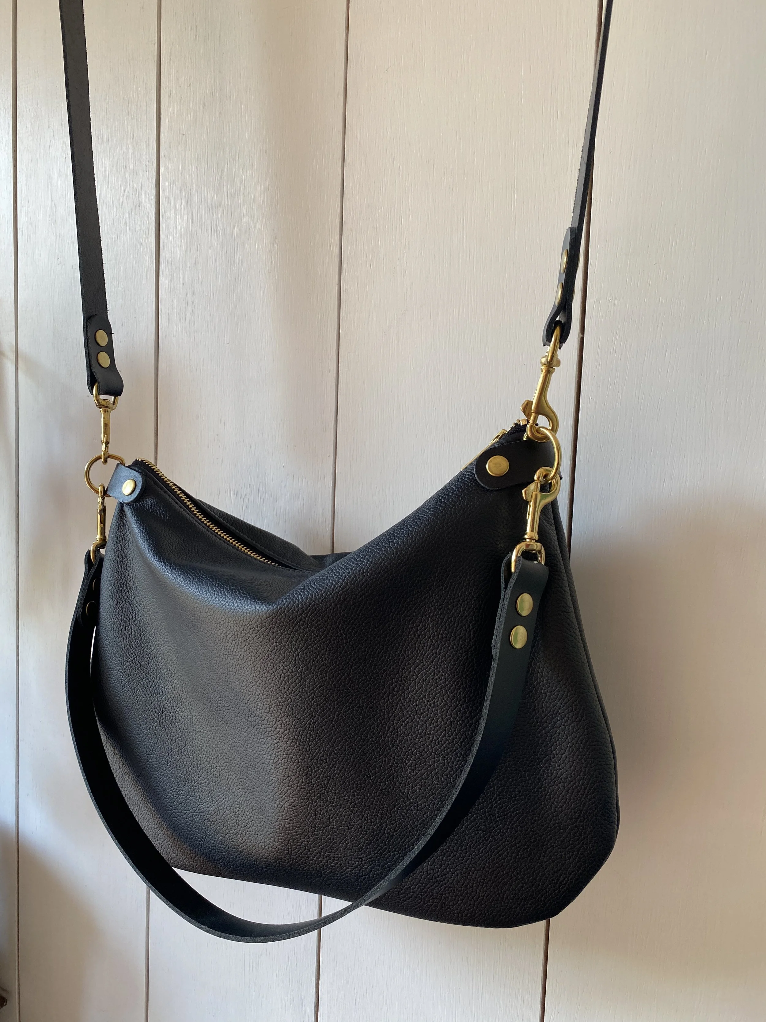 double handle leather bag.JPG