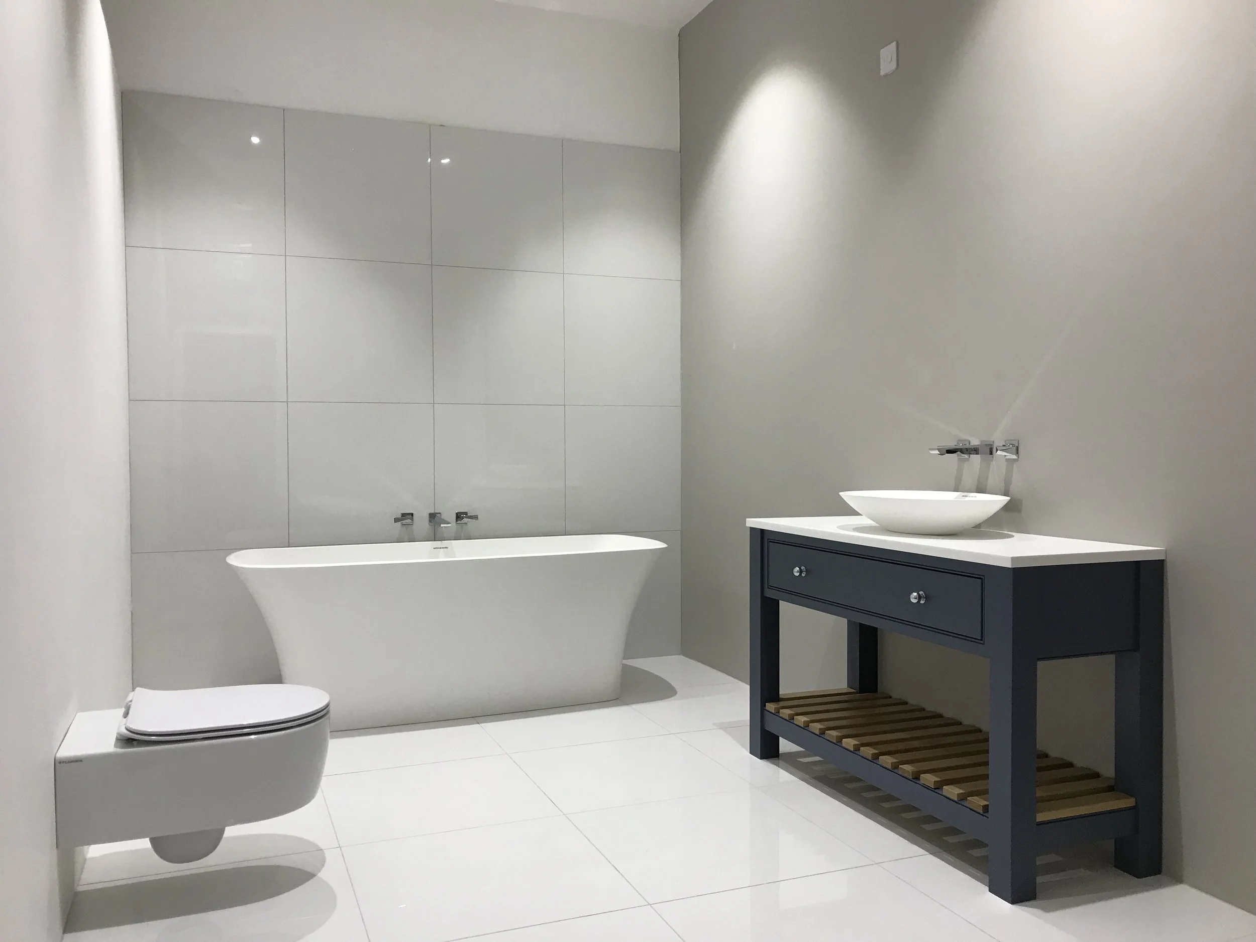 Modern Bathroom Suite