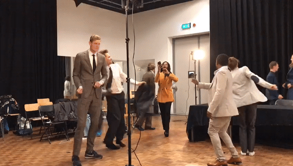 behind the scenes: let's dance