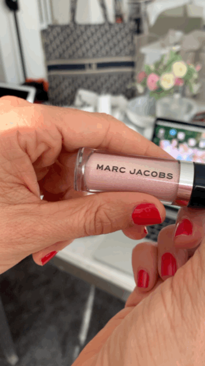 Marc Jacobs See-Quins eyeshadow in Moonstoned
