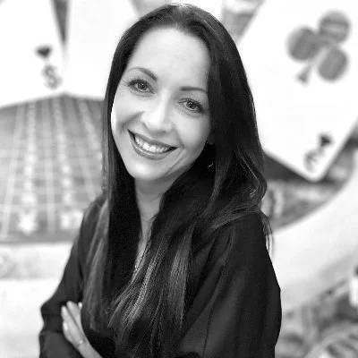 Interview with the founder of CREO GALLERY