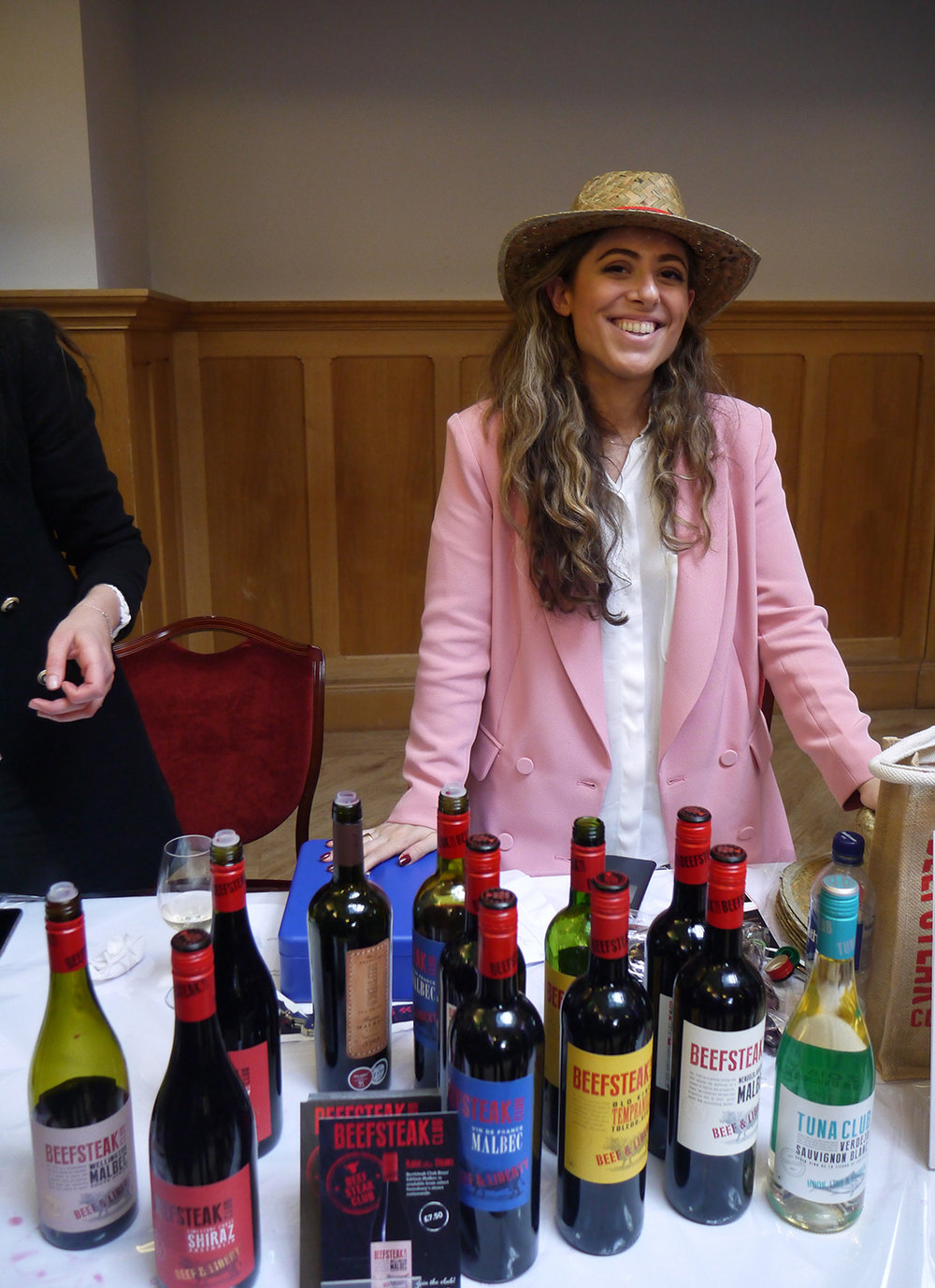  It’s all about style! The Beesteak Club team brought along good wines but also the much-instagrammed panama hats.  