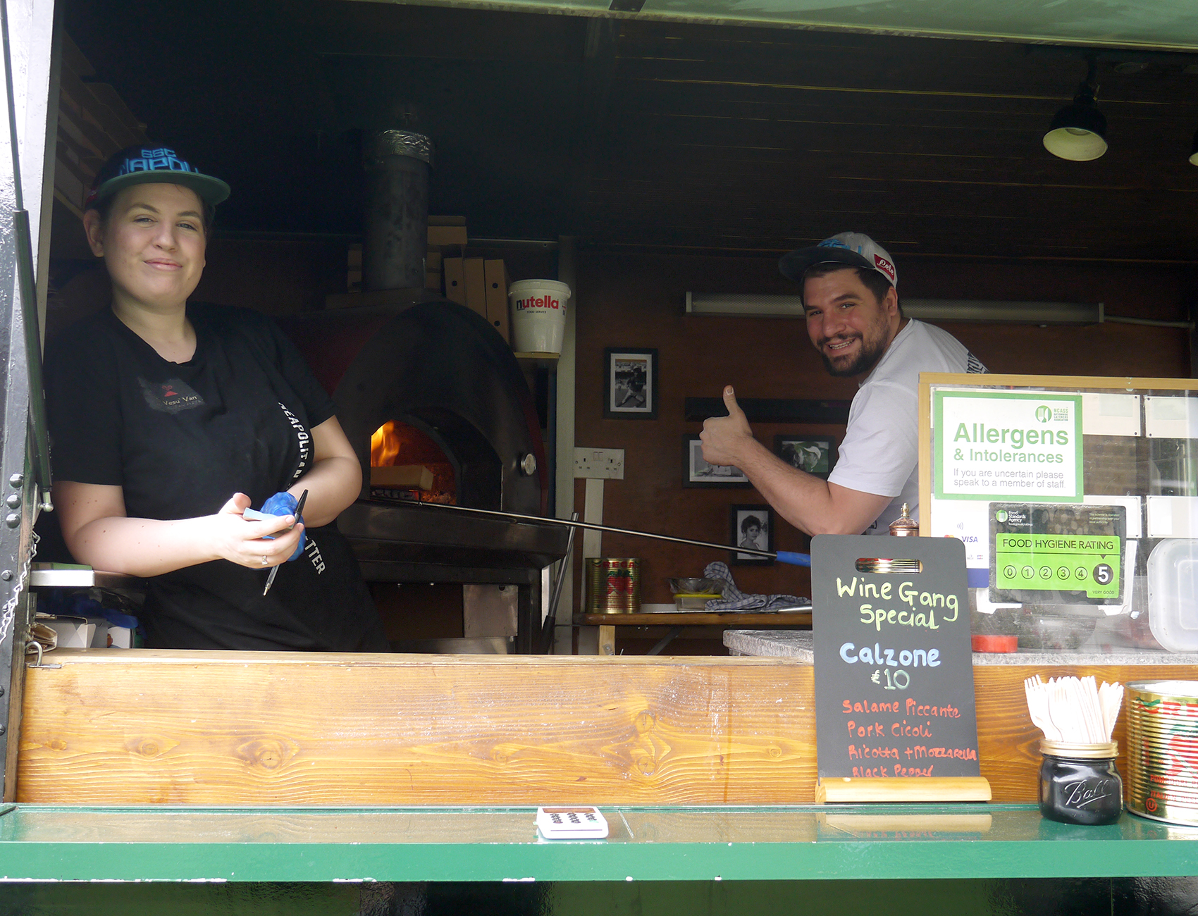  The O Vesu Van team working on their delicious wood-fired pizzas. Many thanks to master pizzaiolo Mario Ursano!! 