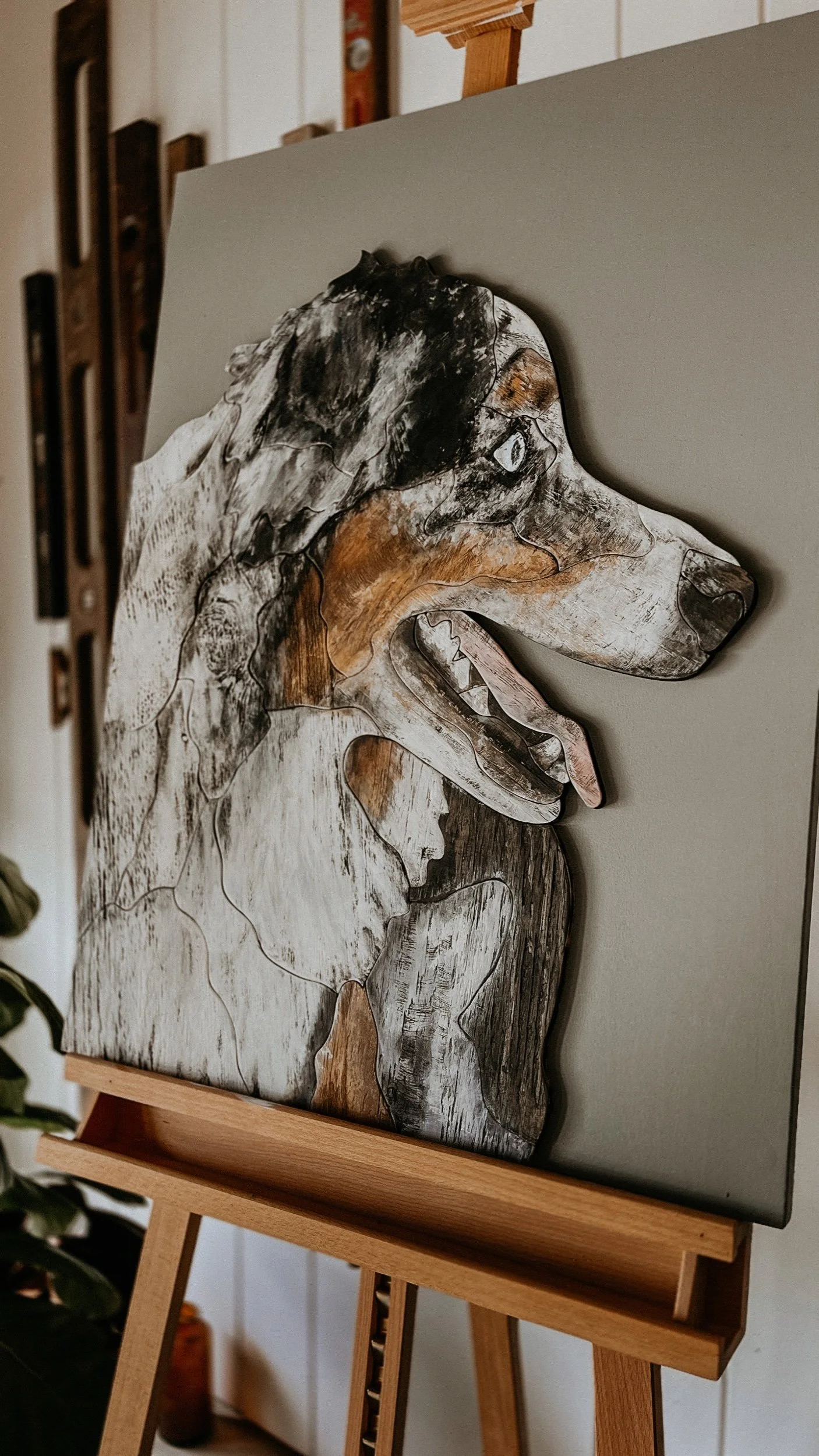 3D wooden dog portrait 