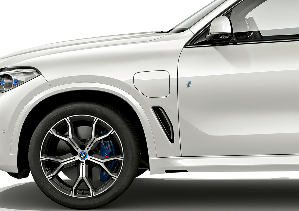 P90320133_highRes_the-new-bmw-x5-xdrivRED.png