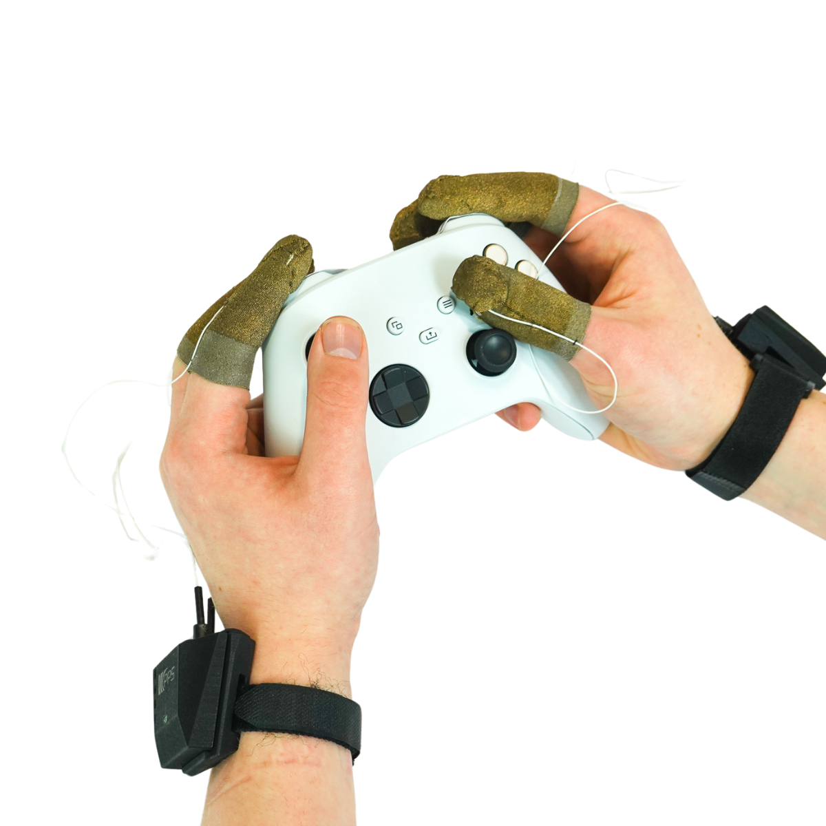 FingerTPS holding a game console
