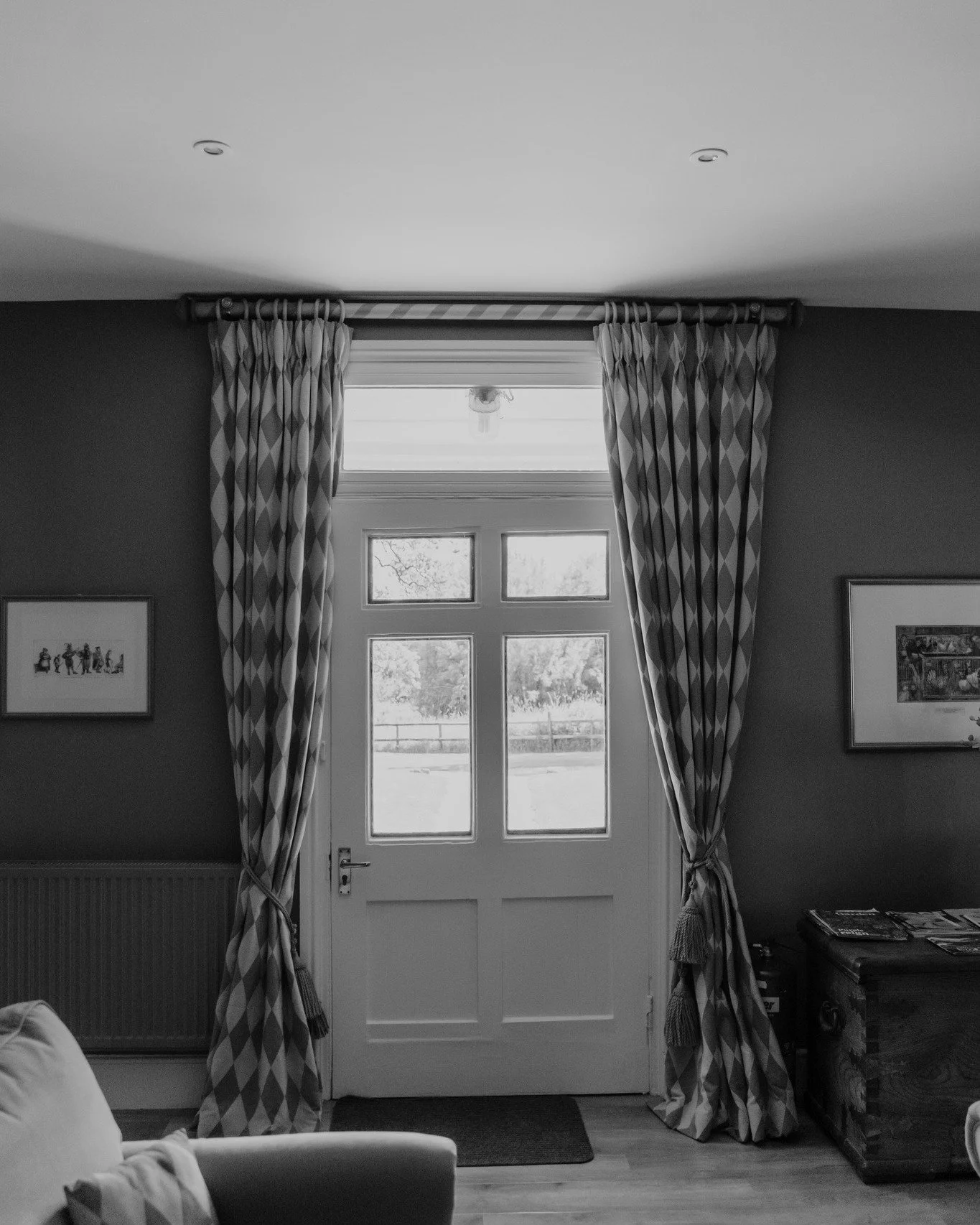 It&rsquo;s all in the details at Toad Hall 🏡✨ From rustic beams to cosy corners, every touch tells a story of countryside charm and comfort at Libbear Barton. 

#ToadHall #LibbearBarton #CosyStay #CountryRetreat #CountrysideCharm #RuralEscape #HomeC