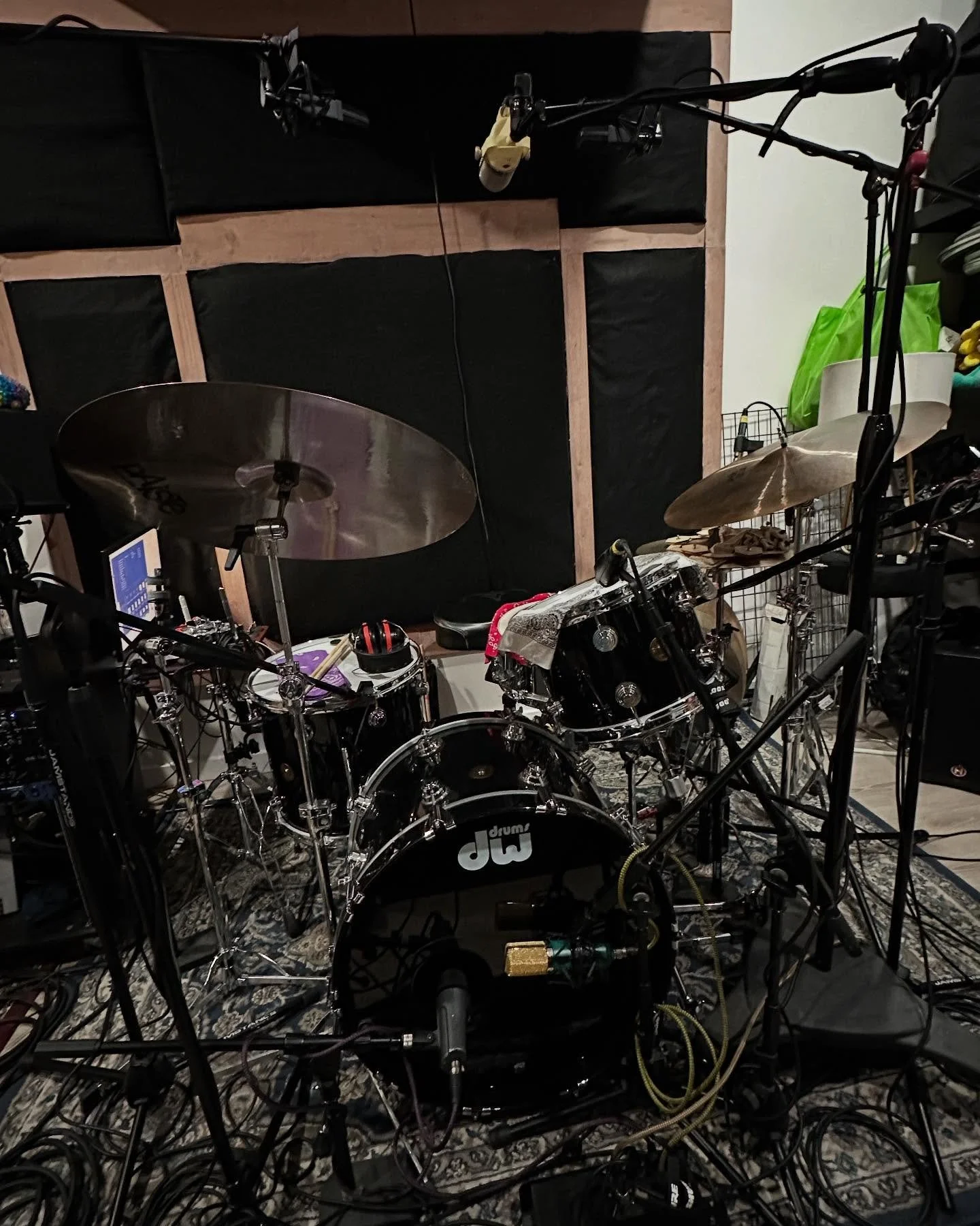 One track in the bank this morning &amp; another getting teed up!

DM or email scottiimandrums@gmail.com to have me play on your track!

@thehihatstl with @creerider 9-1 tonight!

#studiodrummer #remoterecordingstudio #remotedrummer #stlmusic