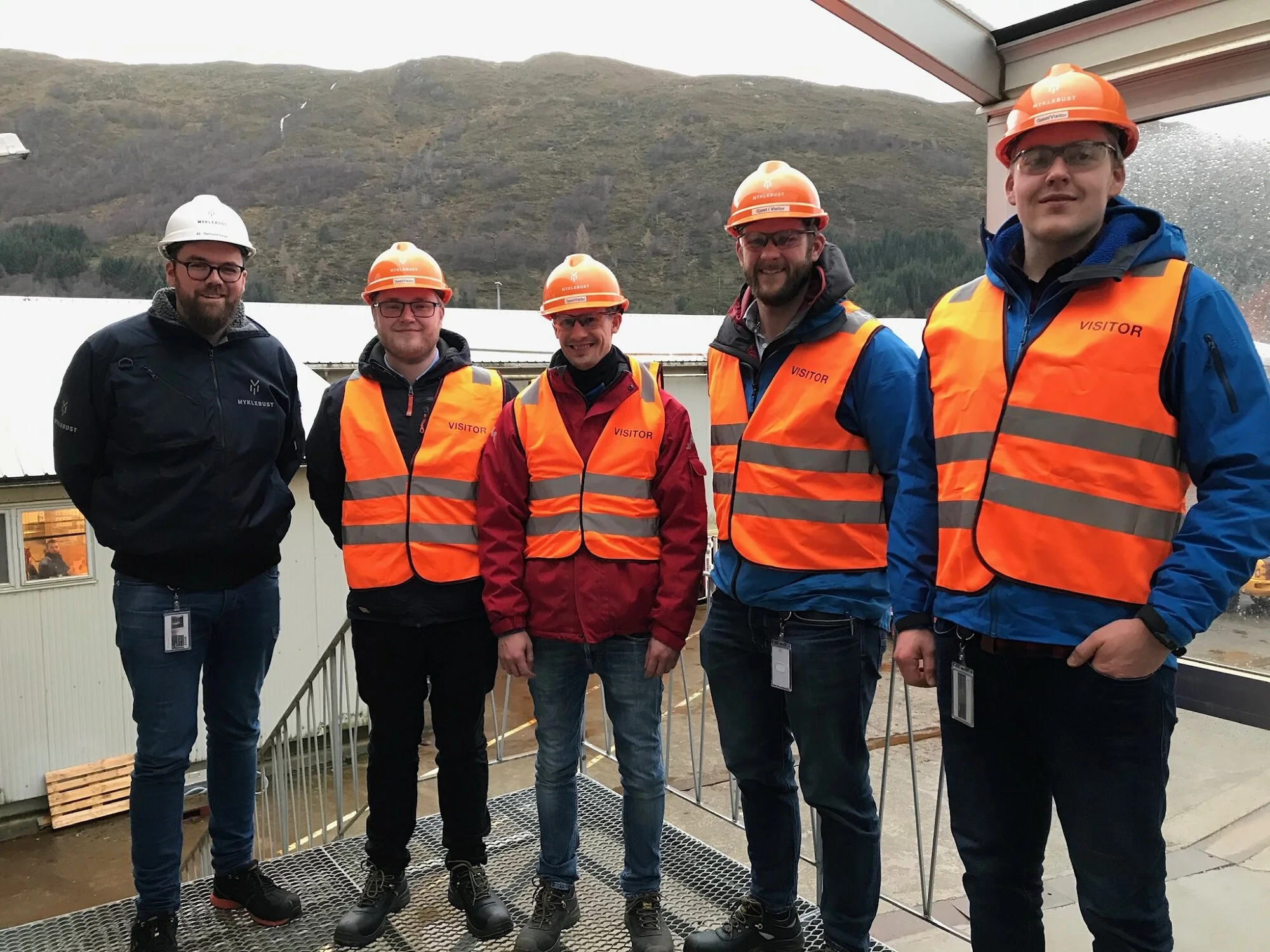 Studentar analyserer landstraum