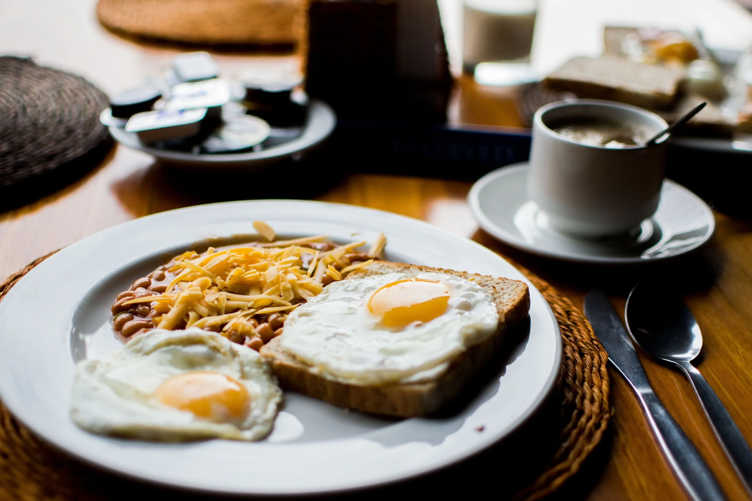 beans-bread-breakfast-103124.jpg
