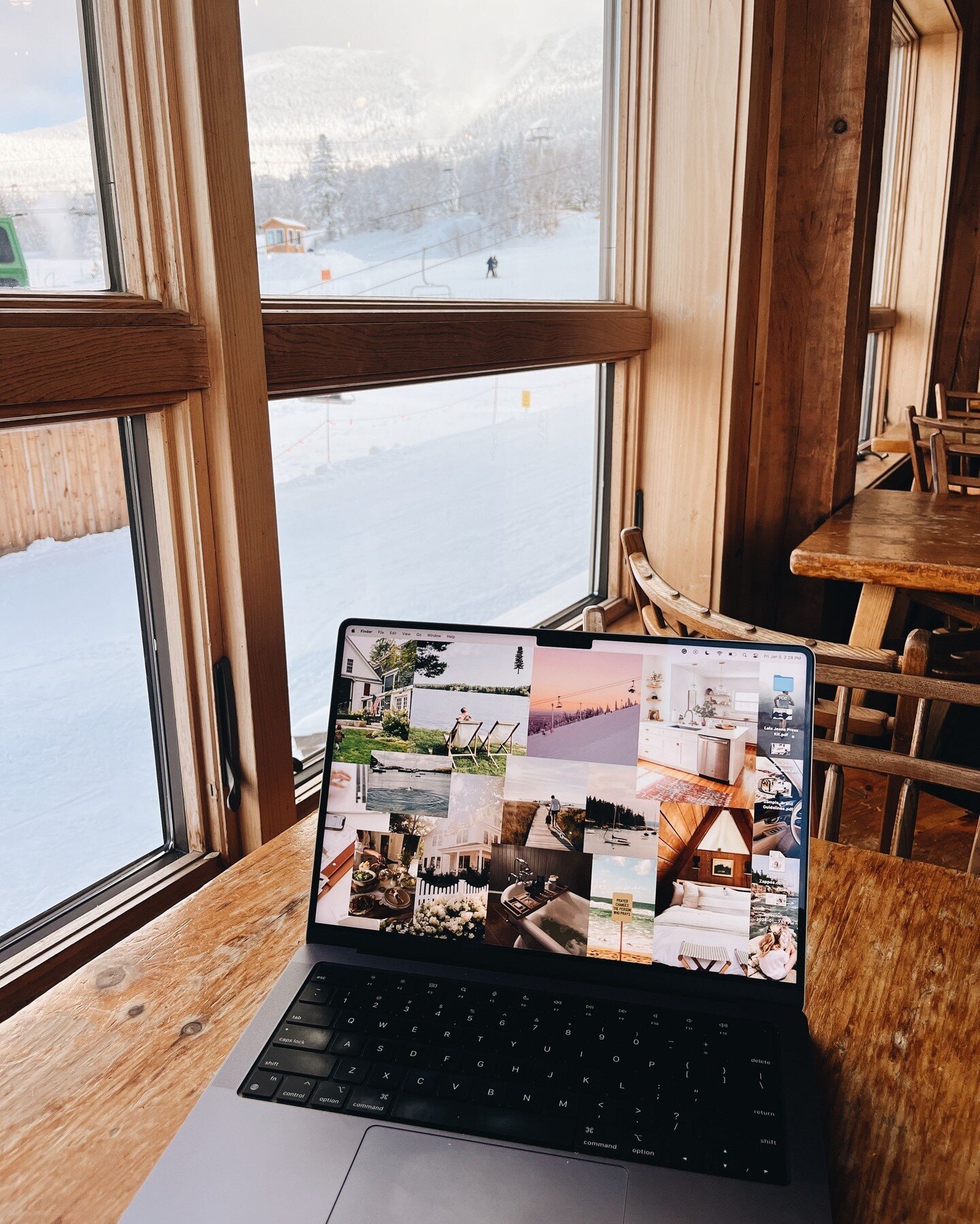 Working with a view. 😍 One of the many things I love about The Confidant Collective is my ability to work from anywhere, including cozied up by the fire @saddlebackmaine. 🖤 Anyone want to meet at the mountain for a marketing meeting? 😉