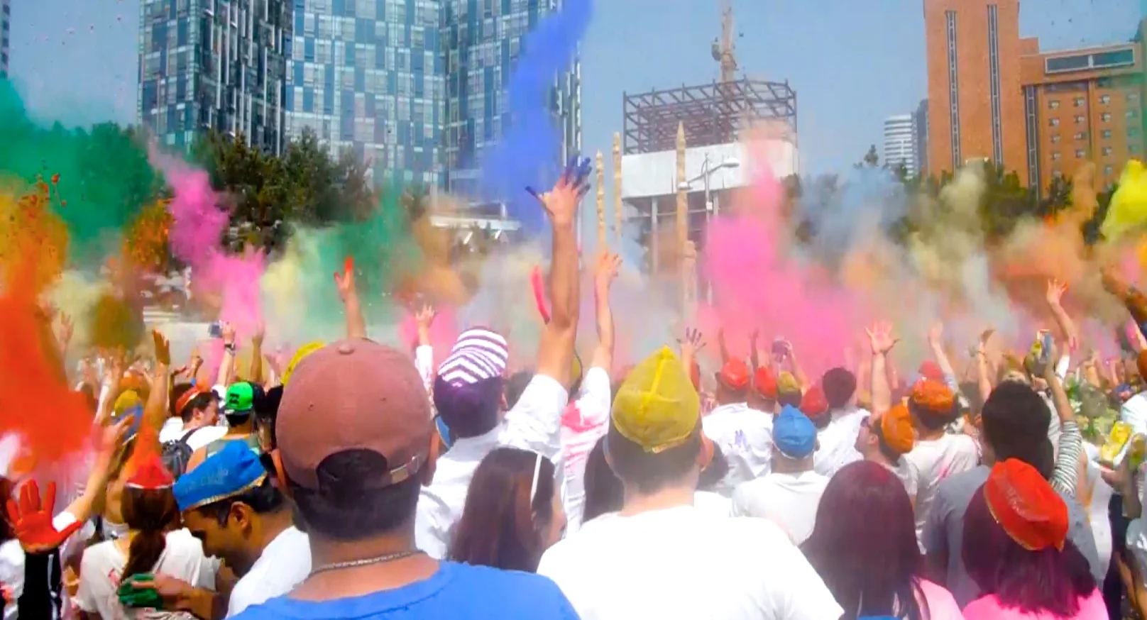 2 Festivals, 1 Weekend: Sea Parting and Holi Hai
