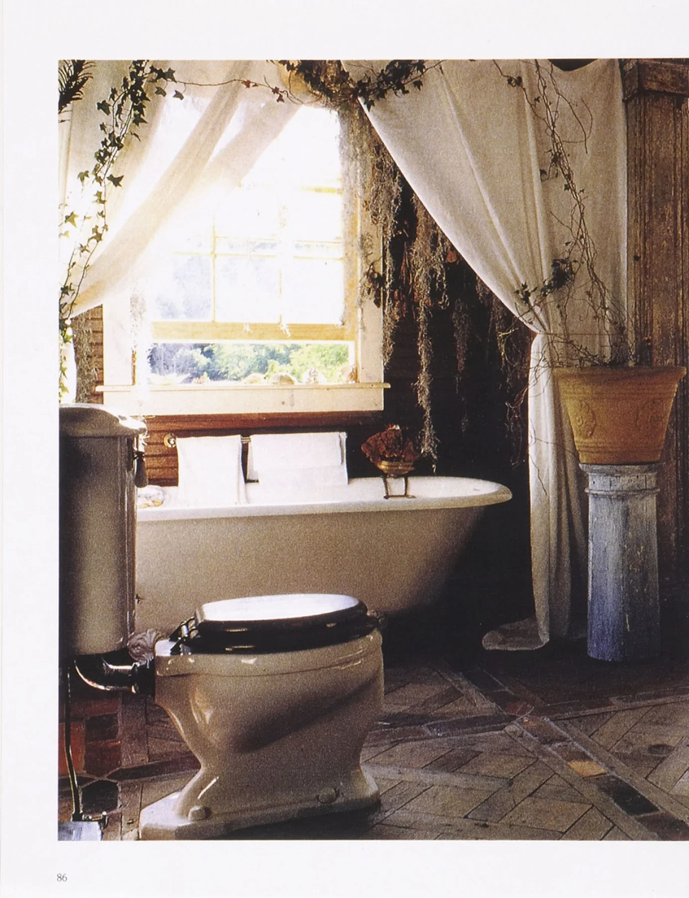 WorldOfInteriors-10.jpg