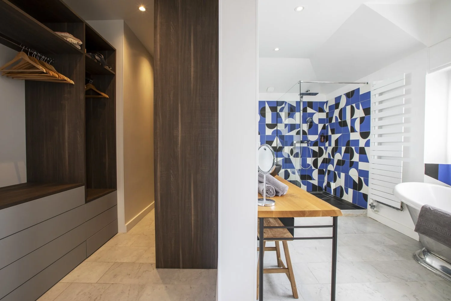 Villa Rose Bedroom1 bathroom and walk in wardobe.jpg