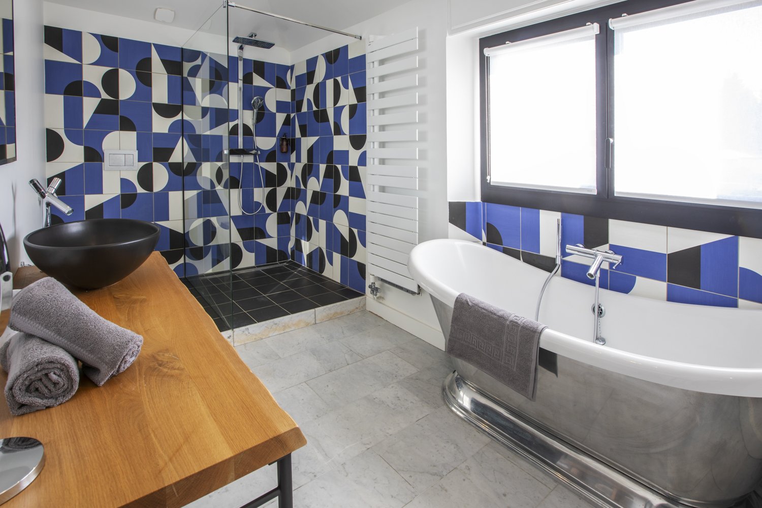 Villa Rose full bathroom1.jpg