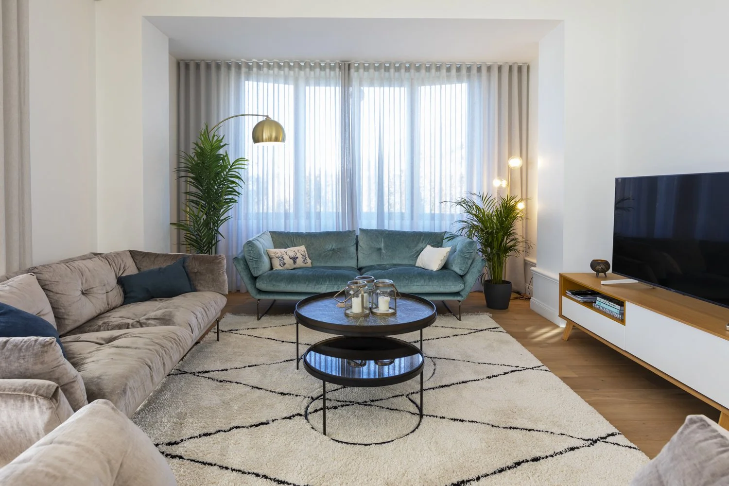 Villa Rose lounge.jpg