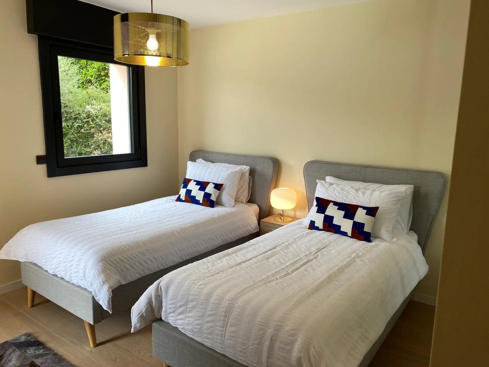 Villa_Infinity_Talloires_bedroom 2.jpeg