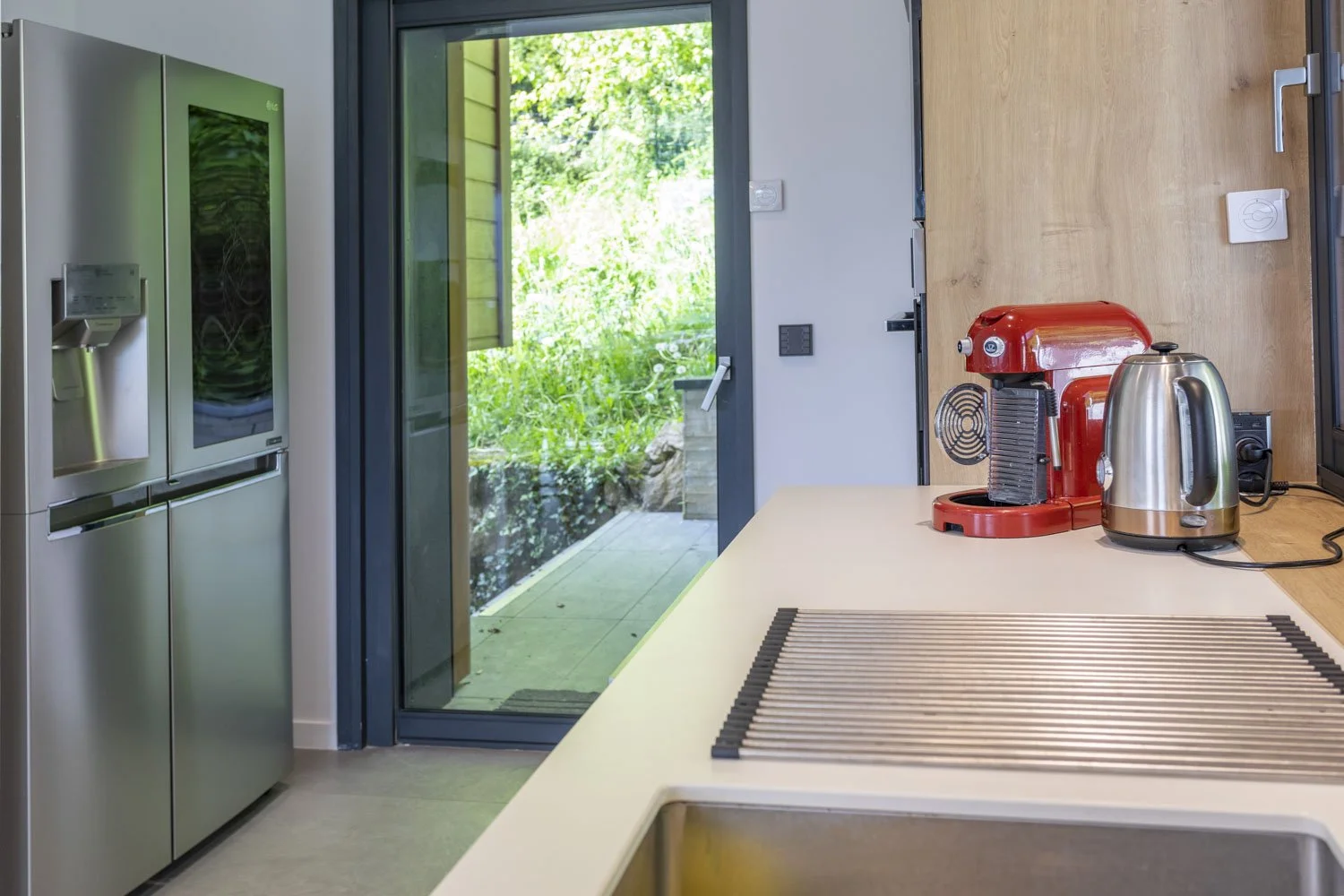 Villa_Panorama_TalloiresVilla_Panorama_ back terrasse access.jpg