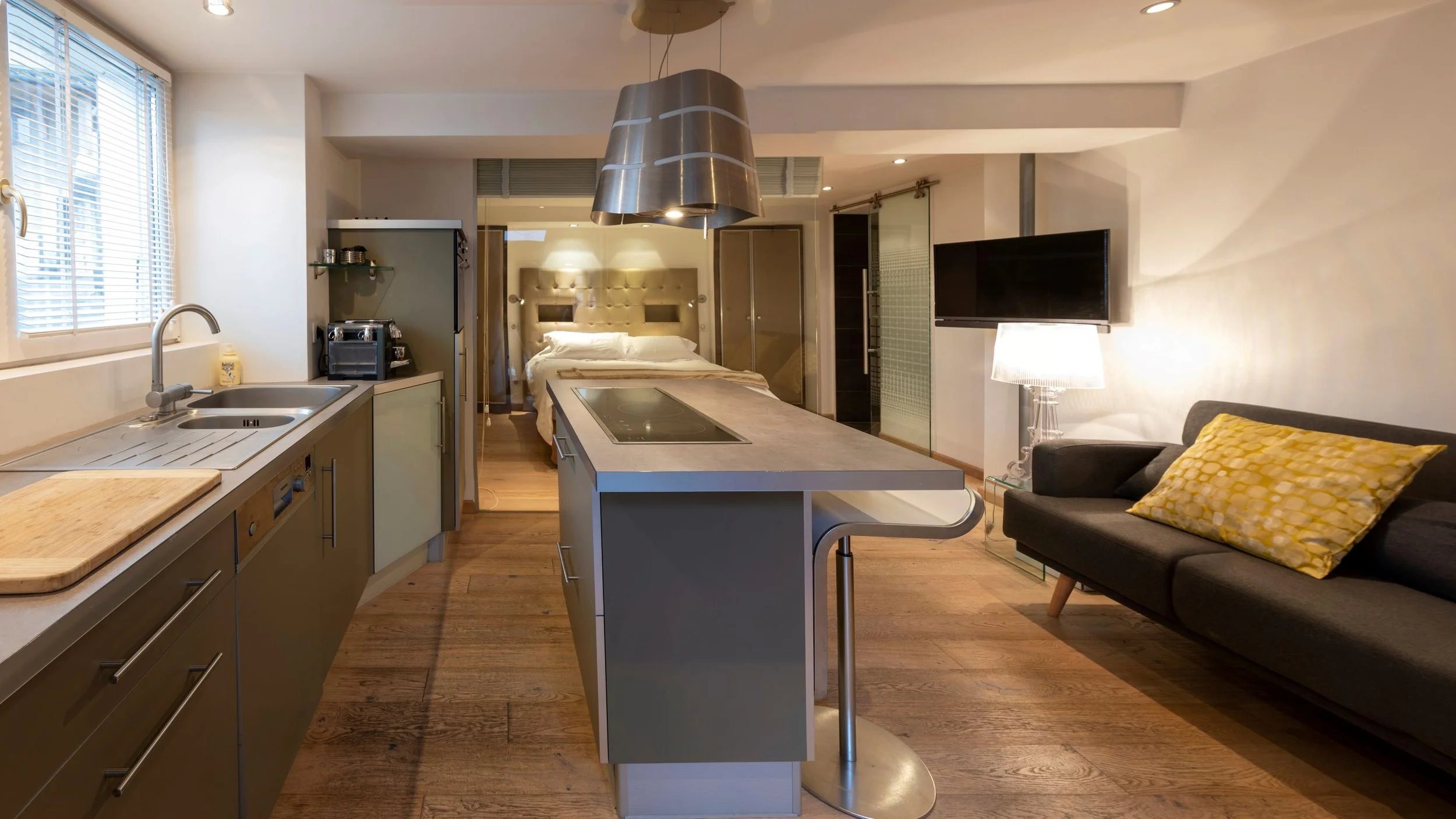 Apt 1, Maison du Village_Lounge Panorama-1.jpg