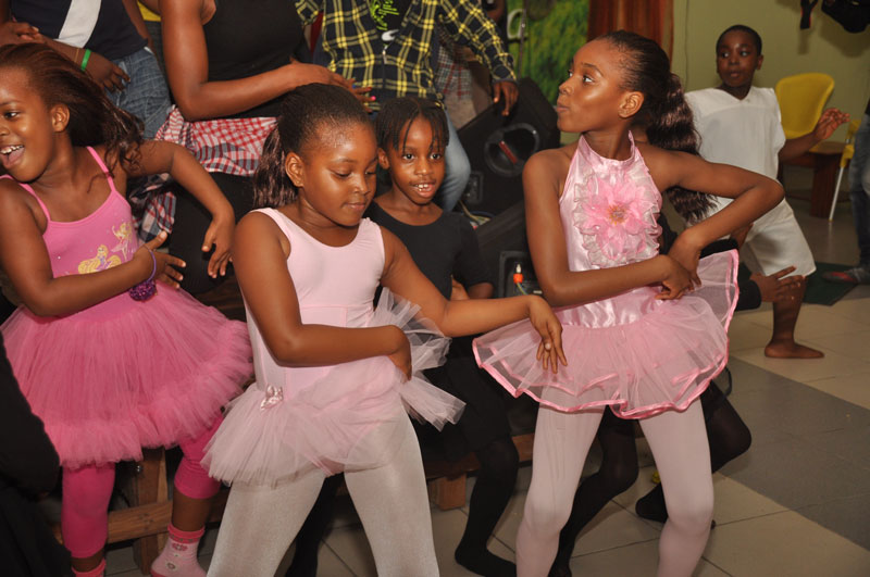 Mona-Dance-School-Holiday-Socials-3.jpg
