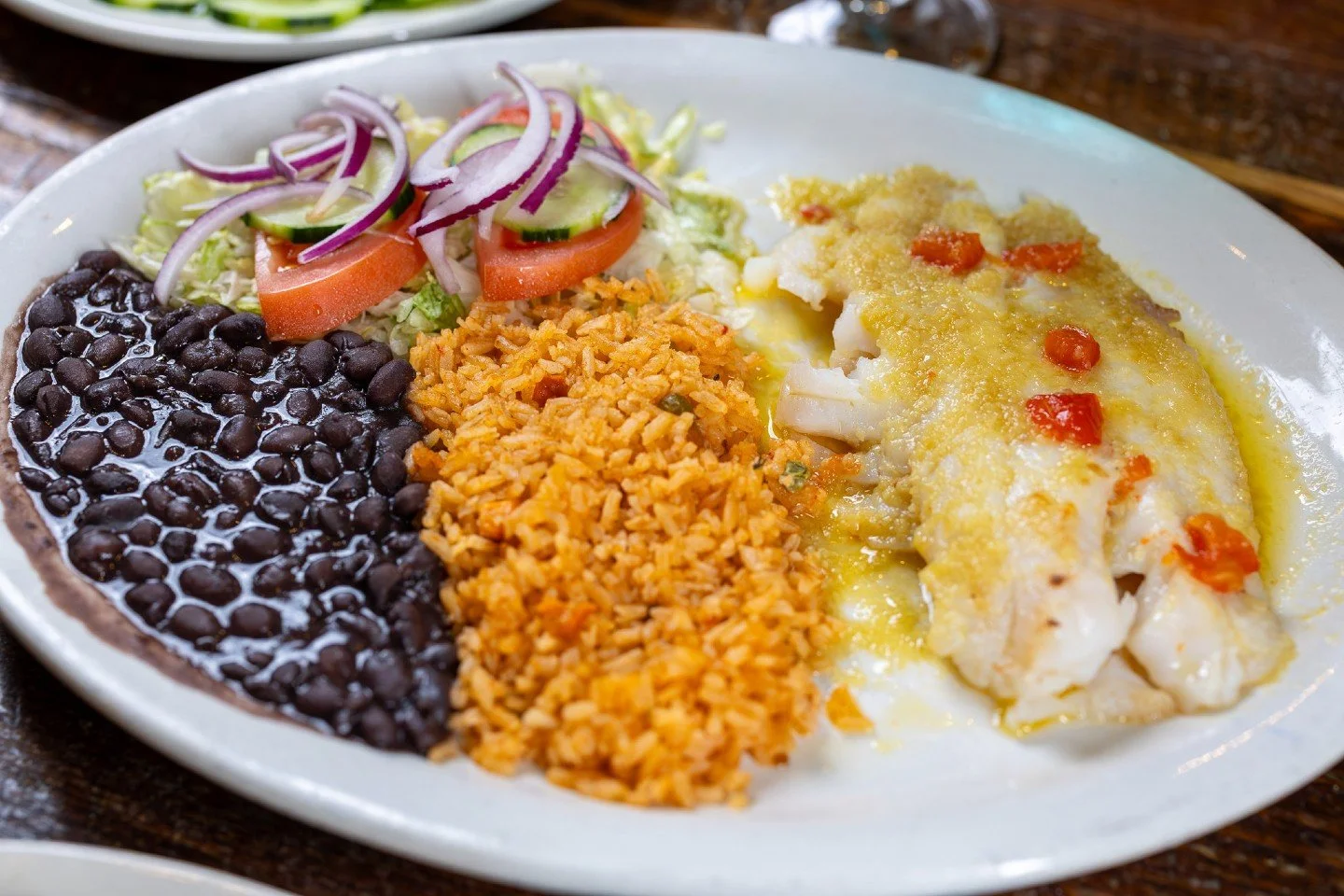 Great seafood options for Lent.
Filetes de pescado, mojarra frita, mariscos combinations, cazuela de mariscos, and more.

VIEW MENU: https://f.mtr.cool/xgzuwqdcdo