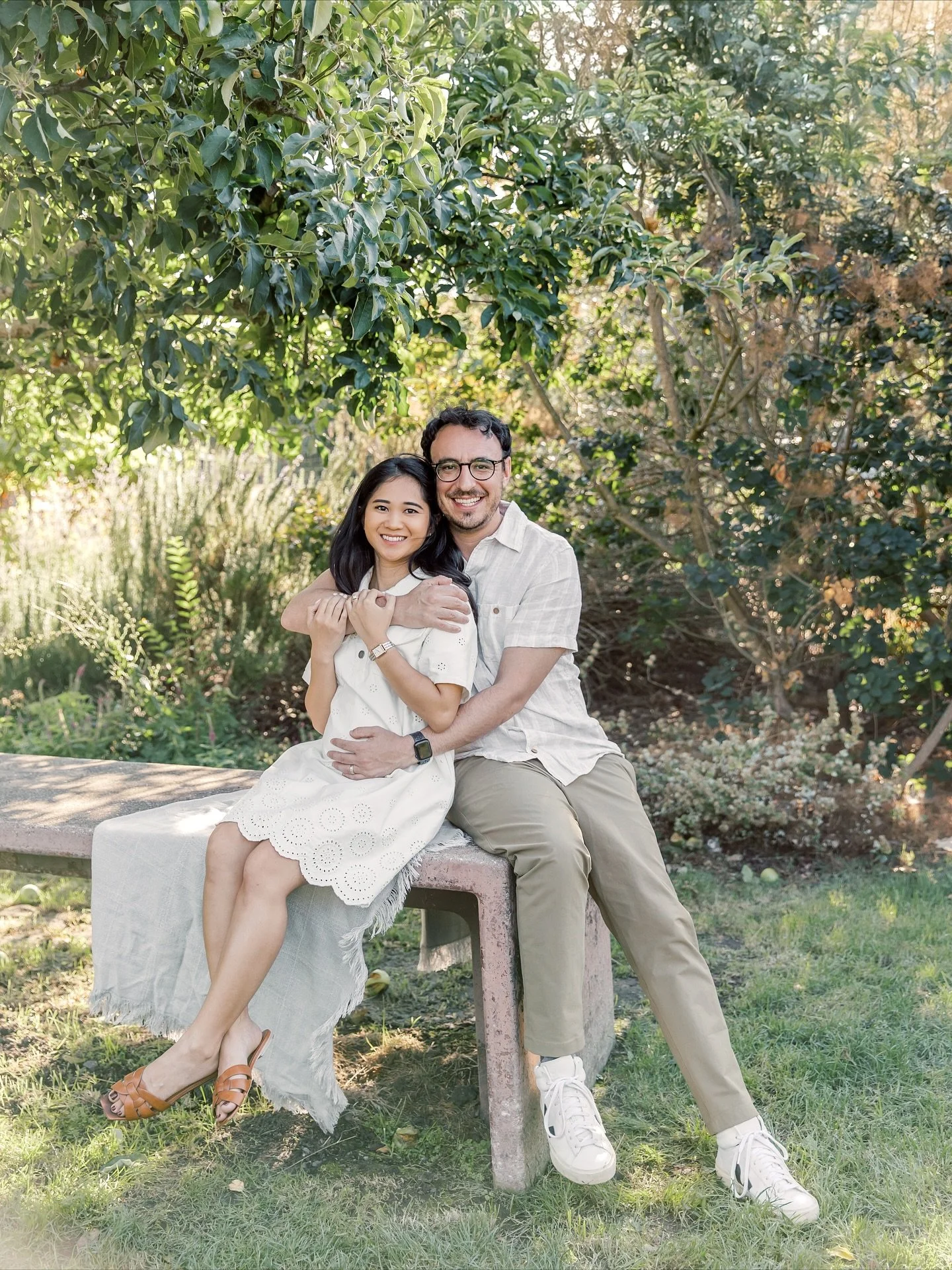 We were all surprise to know baby gender, and yes, you would have to scroll until the end to know.
Even older brother got into it an had a little bit of icing to celebrate.
Thank you guys so much for trusting me this incredible and fun moment!