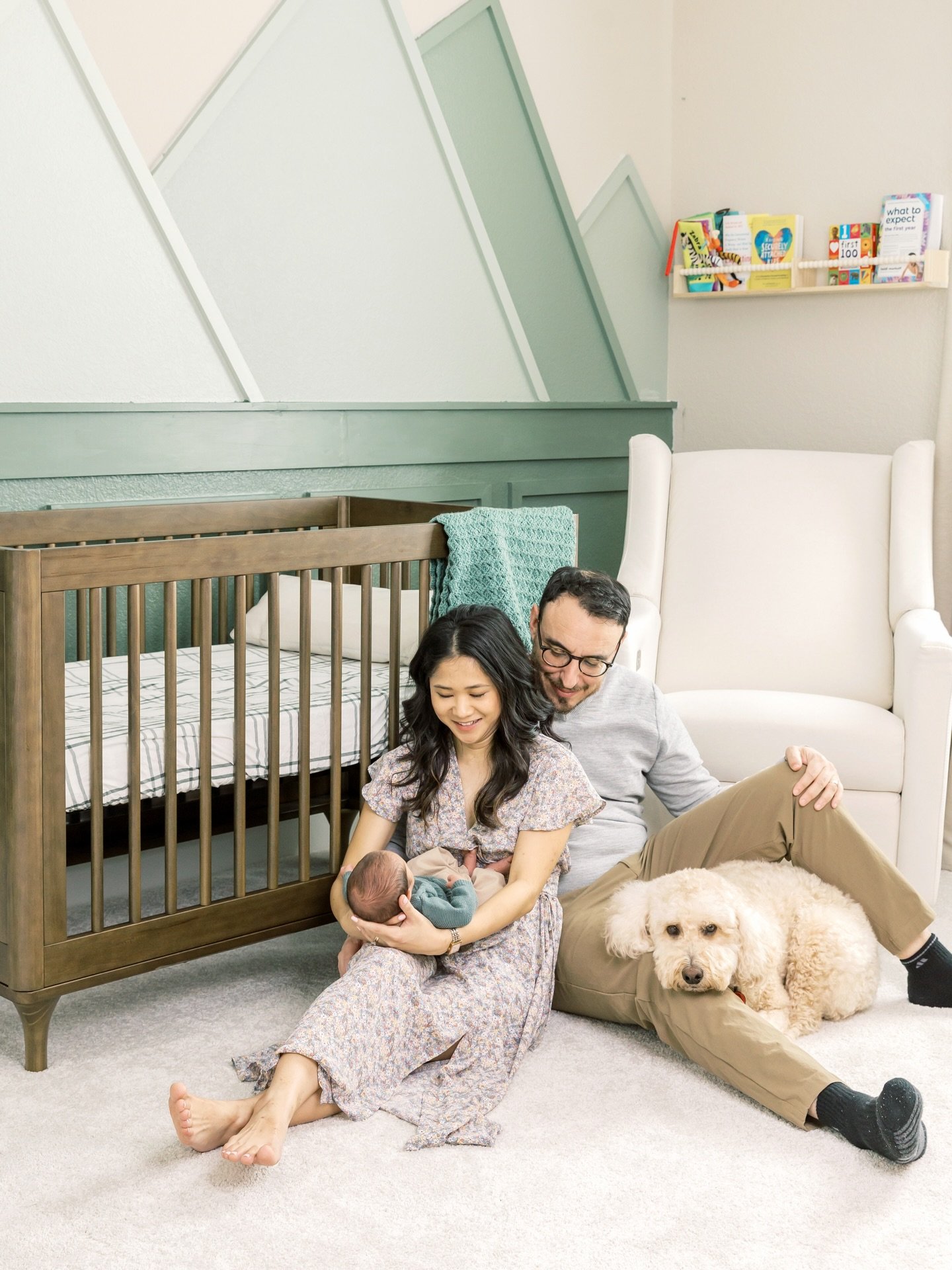 This newborn sessions is a special one, as it is the first one that I previously did a gender reveal, so I felt a little closer to this little guy. 

I got excited since the first email, I was so happy that someone out there wanted me to be part of t