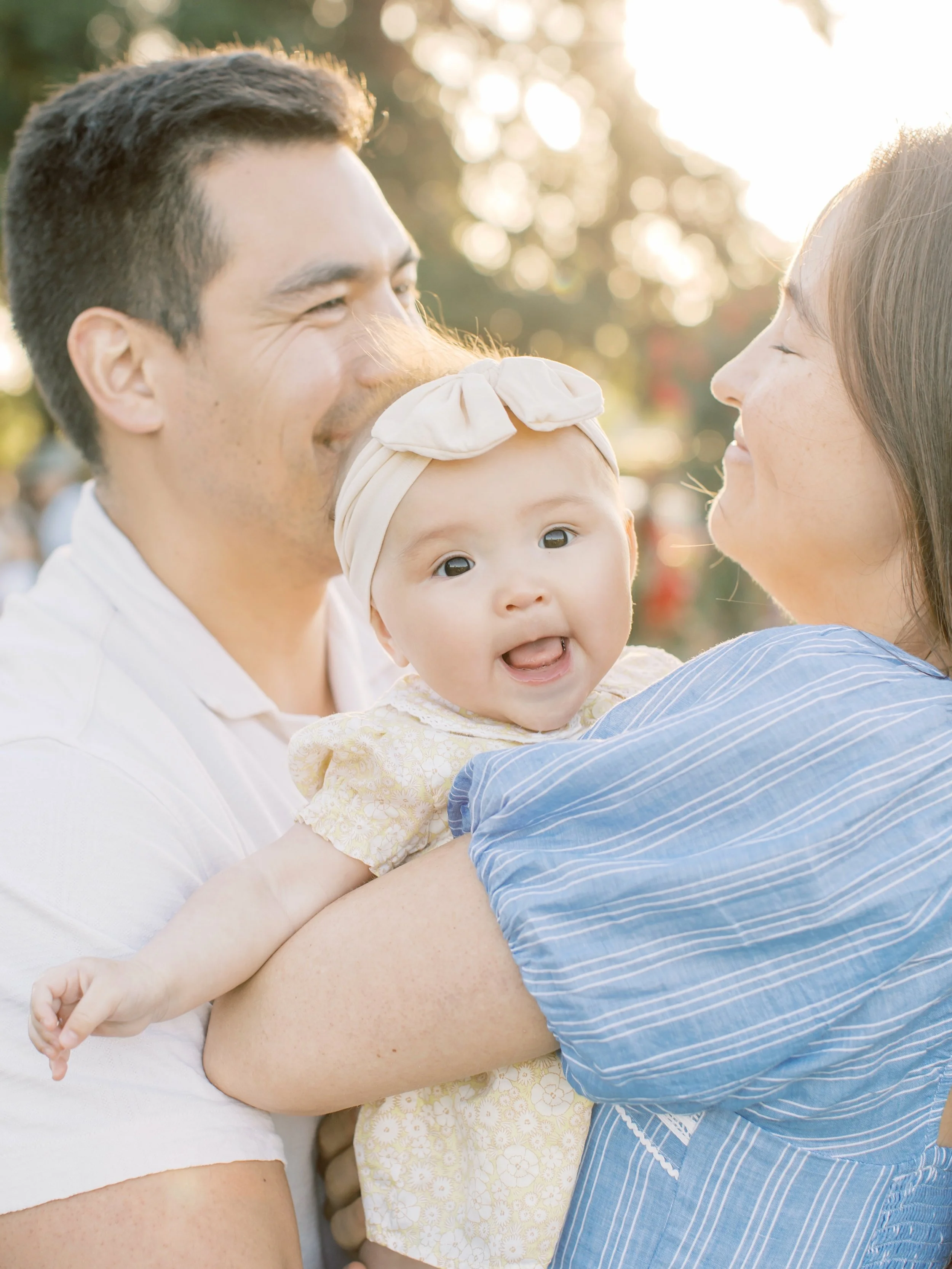 The moment in motion vs how I capture it.

Swipe right to see the magic behind the still. This is how the moment actually felt, honest, unfiltered, and full of love and sweet smiles.

I am always after capturing these truest versions of your family&r