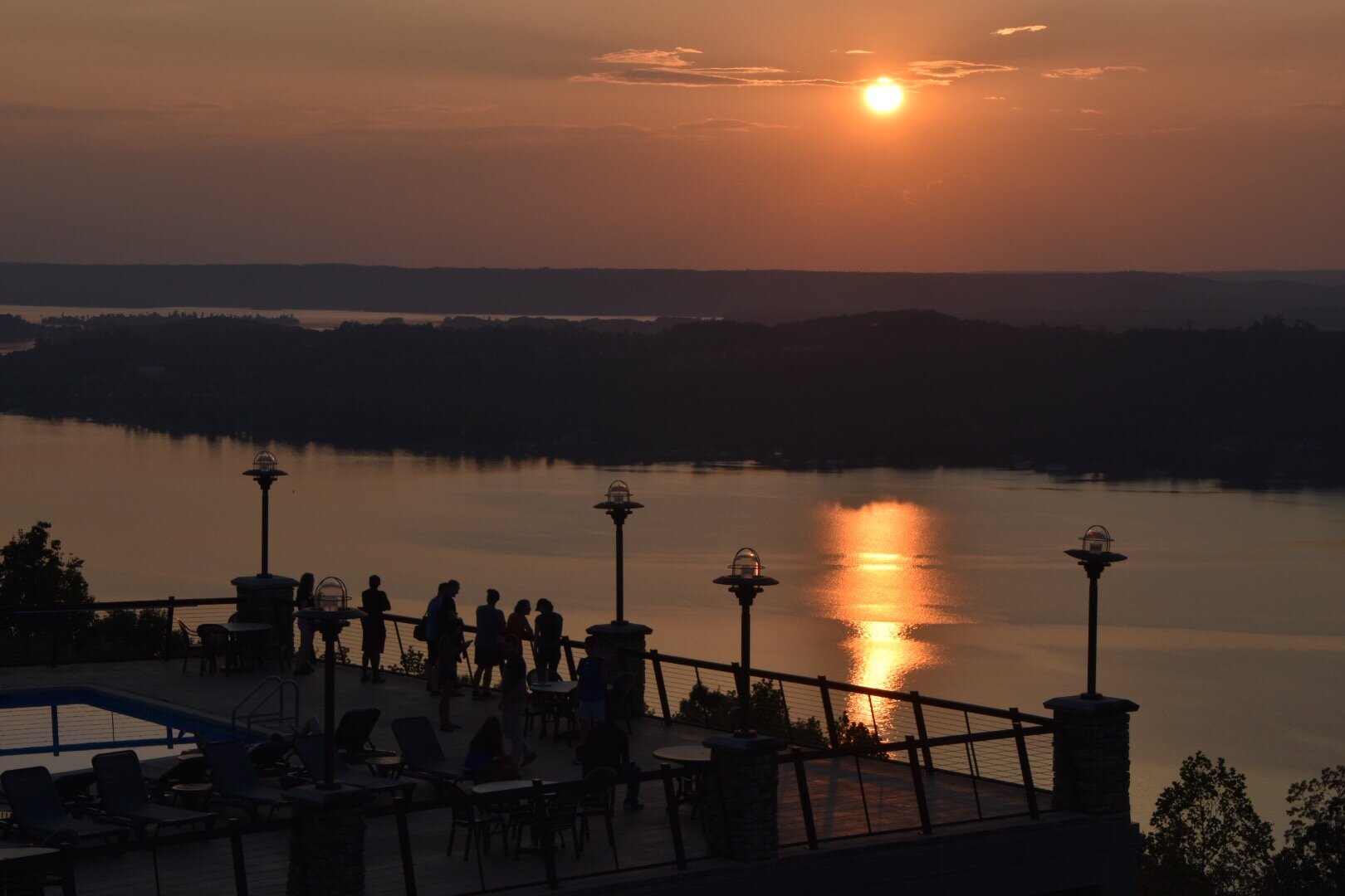 Lake Guntersville Sunset_credit to RiverLine.jpg