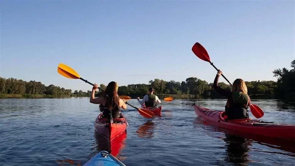 2026 Guided Kayak Paddle on the Tennessee River
