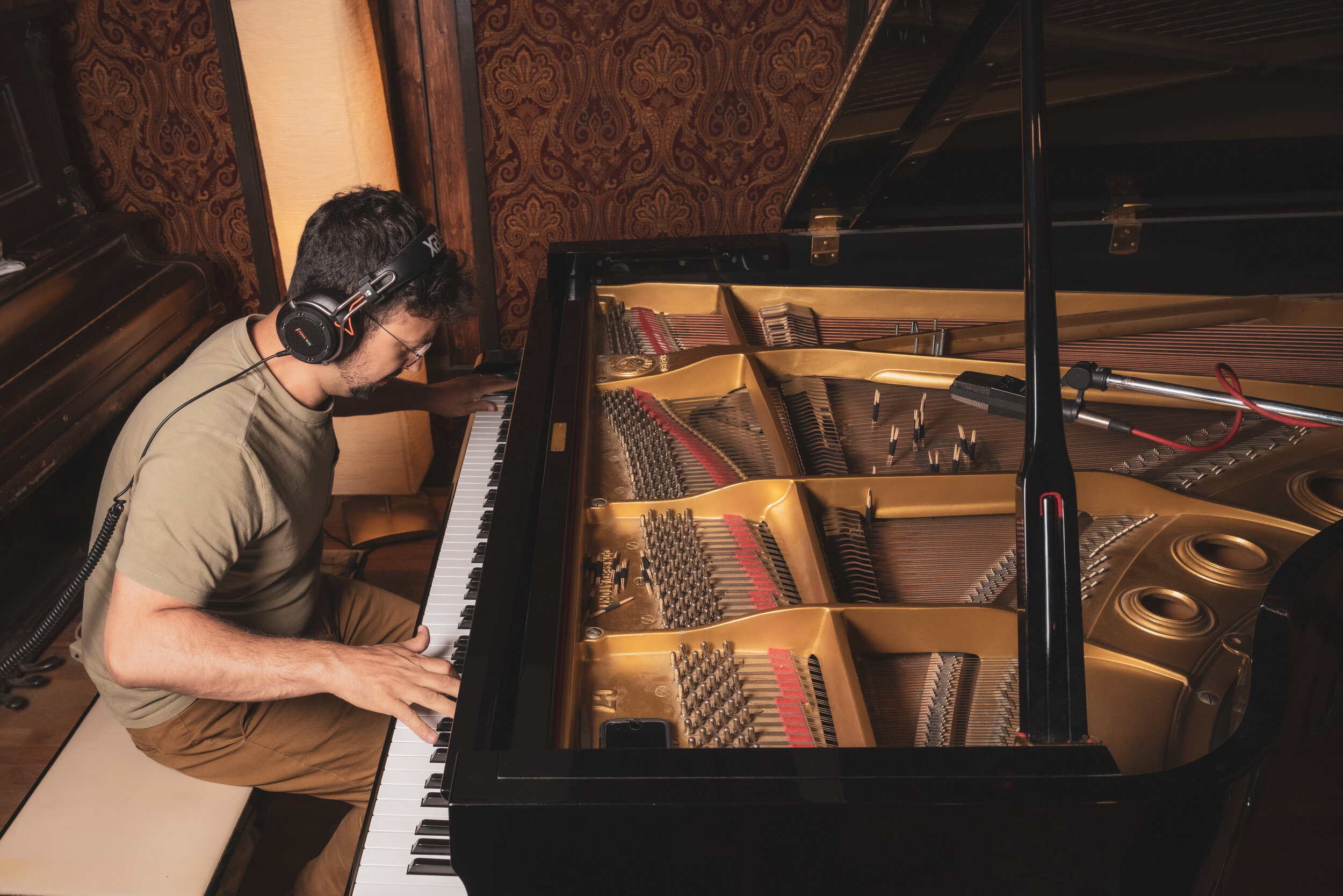 Michael Malis Prepared Piano Recording at Tempermill June 6 2021-77.jpg