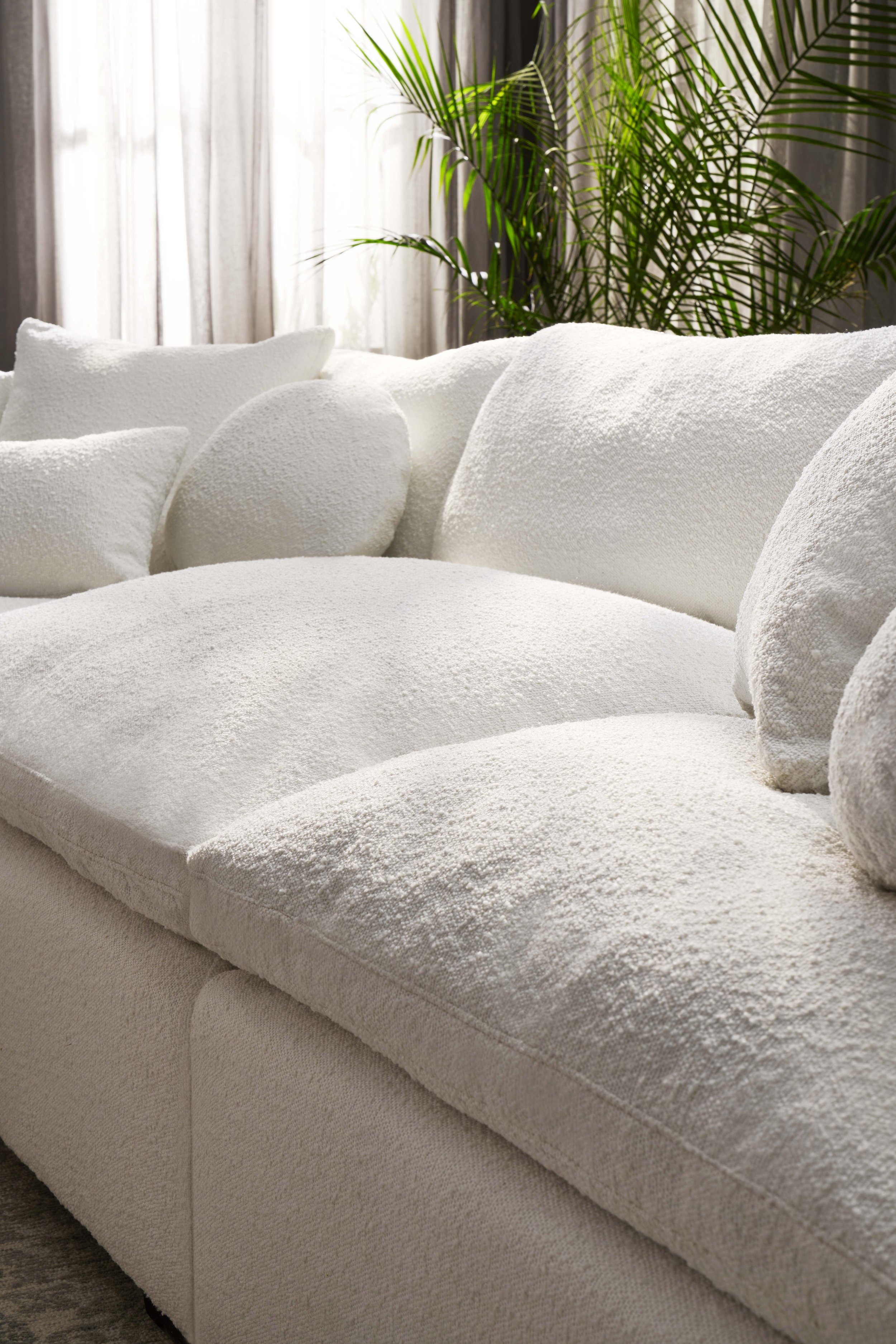 Summer22_DW_Plush Boucle_0635_FLAT copy.jpg