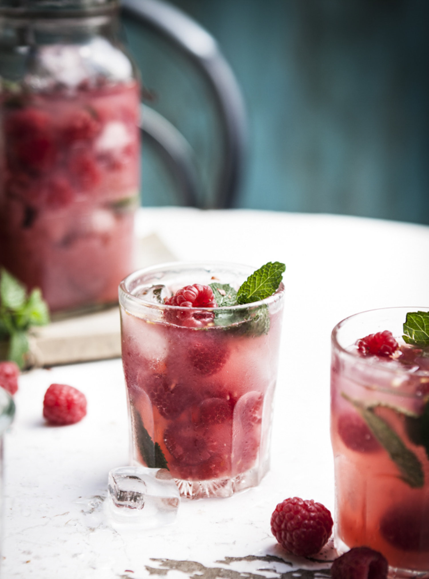 Raspberry, Prosecco &amp; Mint Cocktail