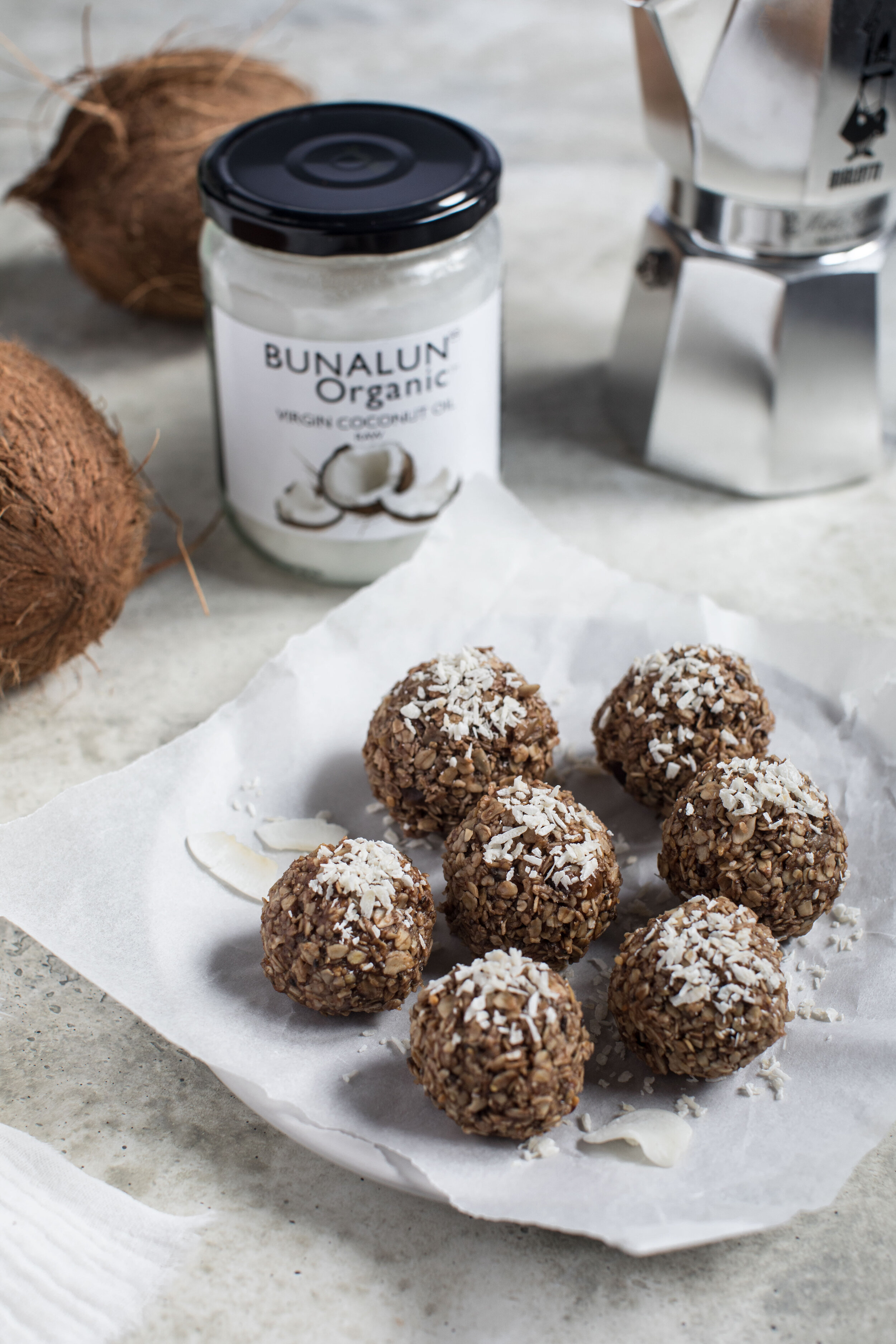 Oat, Coconut &amp; Cacao Bites