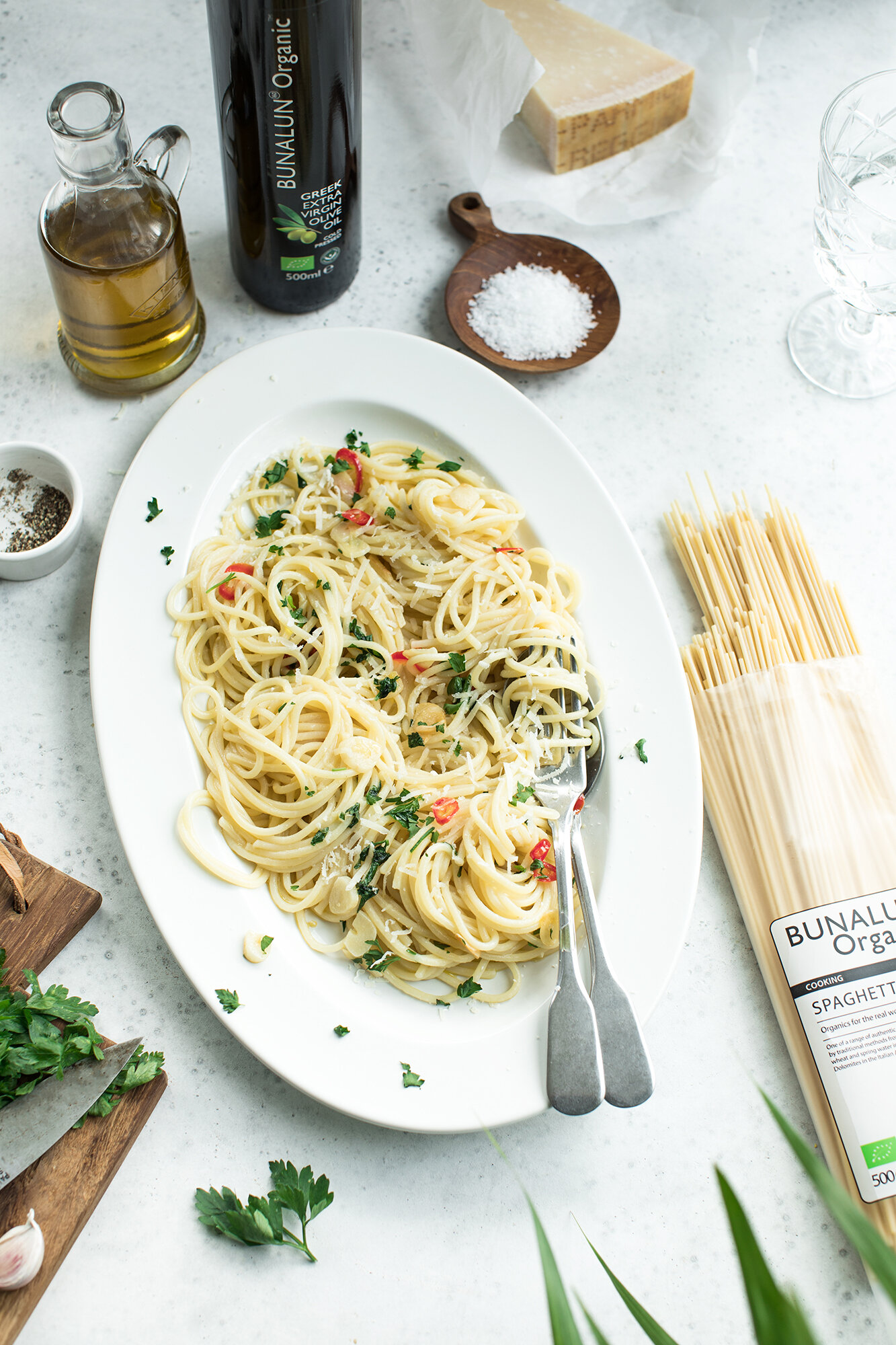 Spaghetti With Garlic, Chilli &amp; Olive Oil