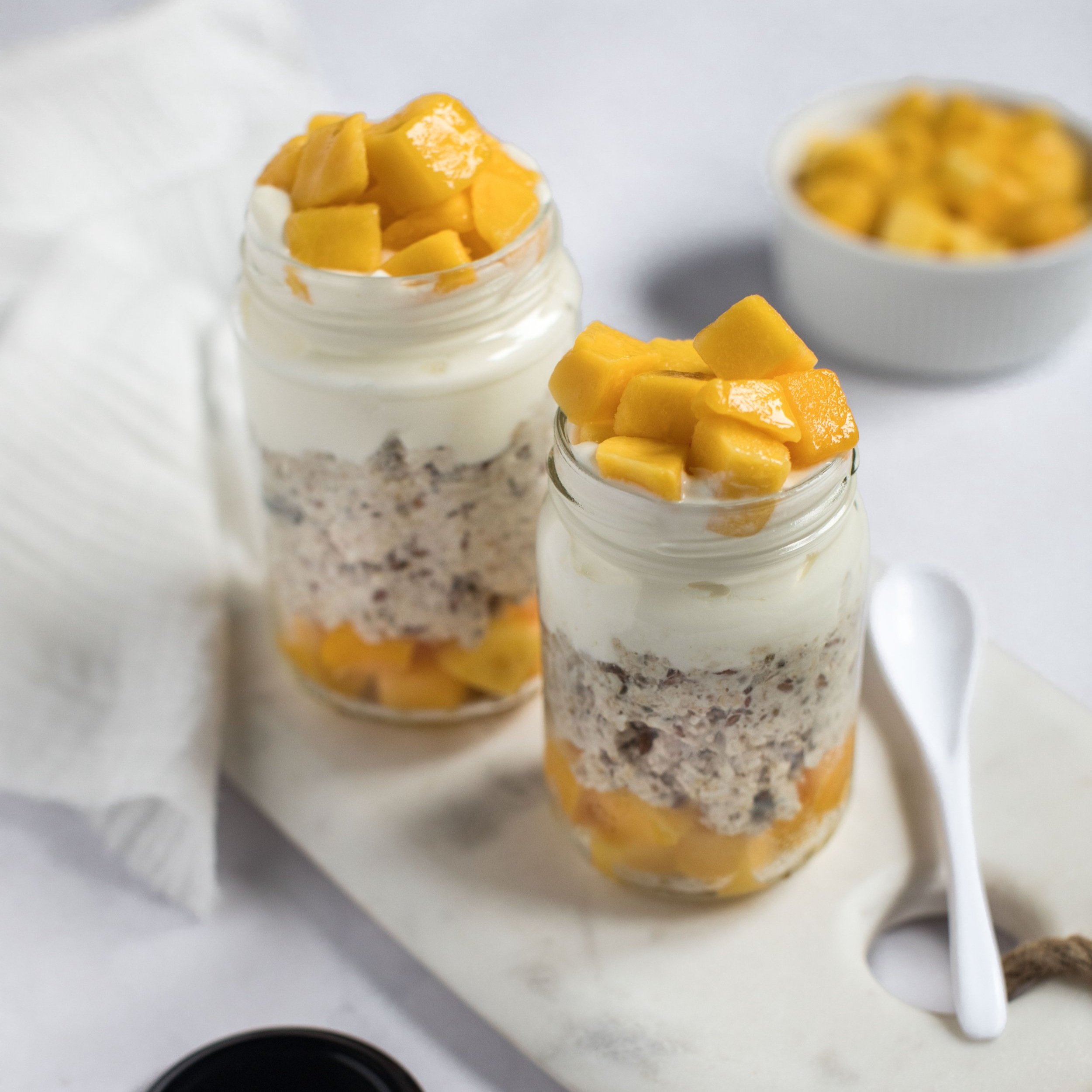 Mango &amp; Coconut Overnight Oats