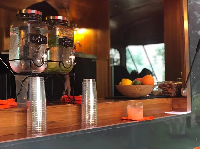 🥂Sip Sip hooray it’s #Friday🥂#mainelysips