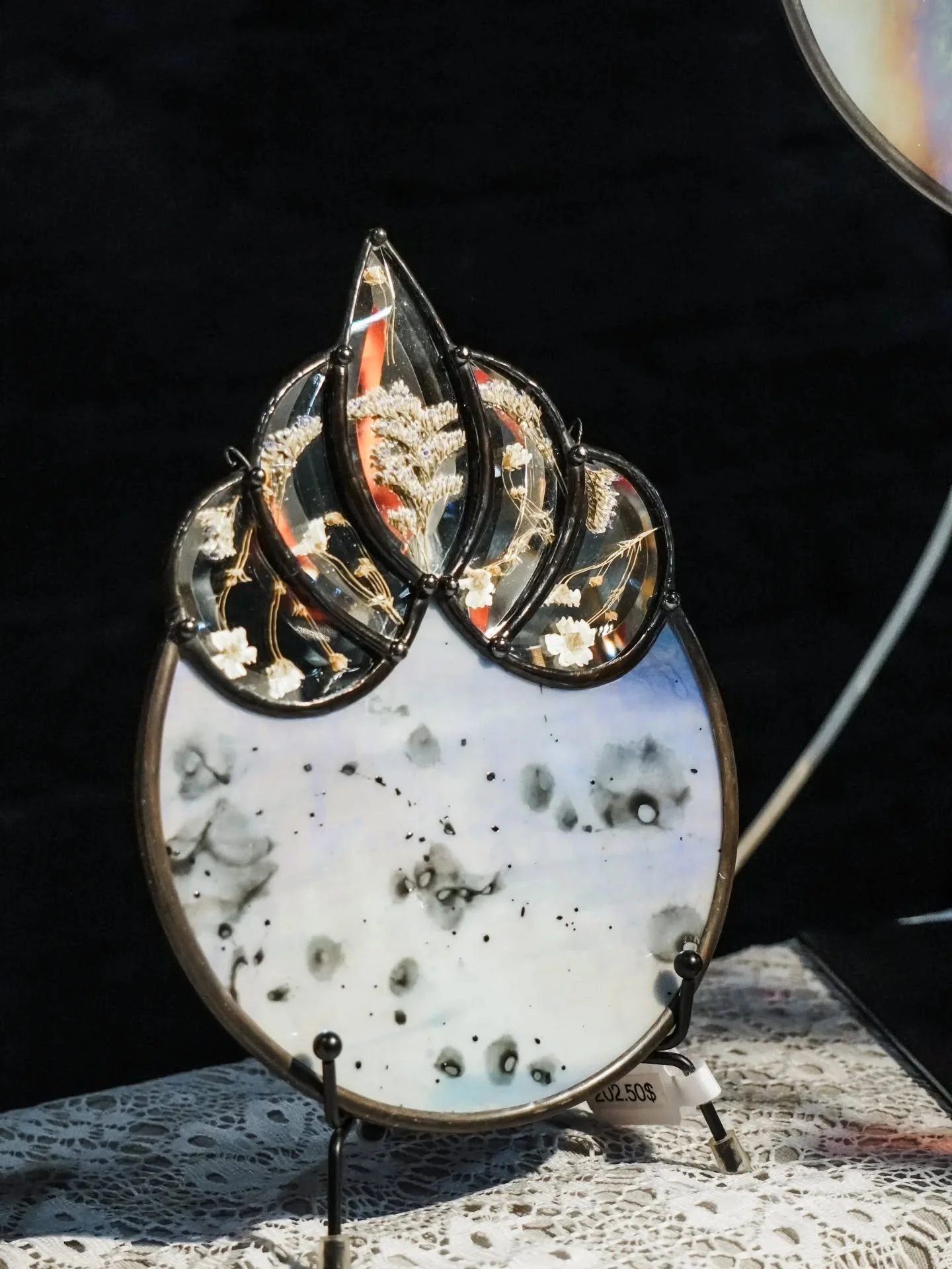 Ce dimanche 14 d&eacute;cembre c'est ta derni&egrave;re chance de l'ann&eacute;e de venir visiter un March&eacute; cr&eacute;atif organis&eacute; par le @collectifcreatifmtl et de magasiner des produits fabriqu&eacute;s ici avec amour et fiert&eacute