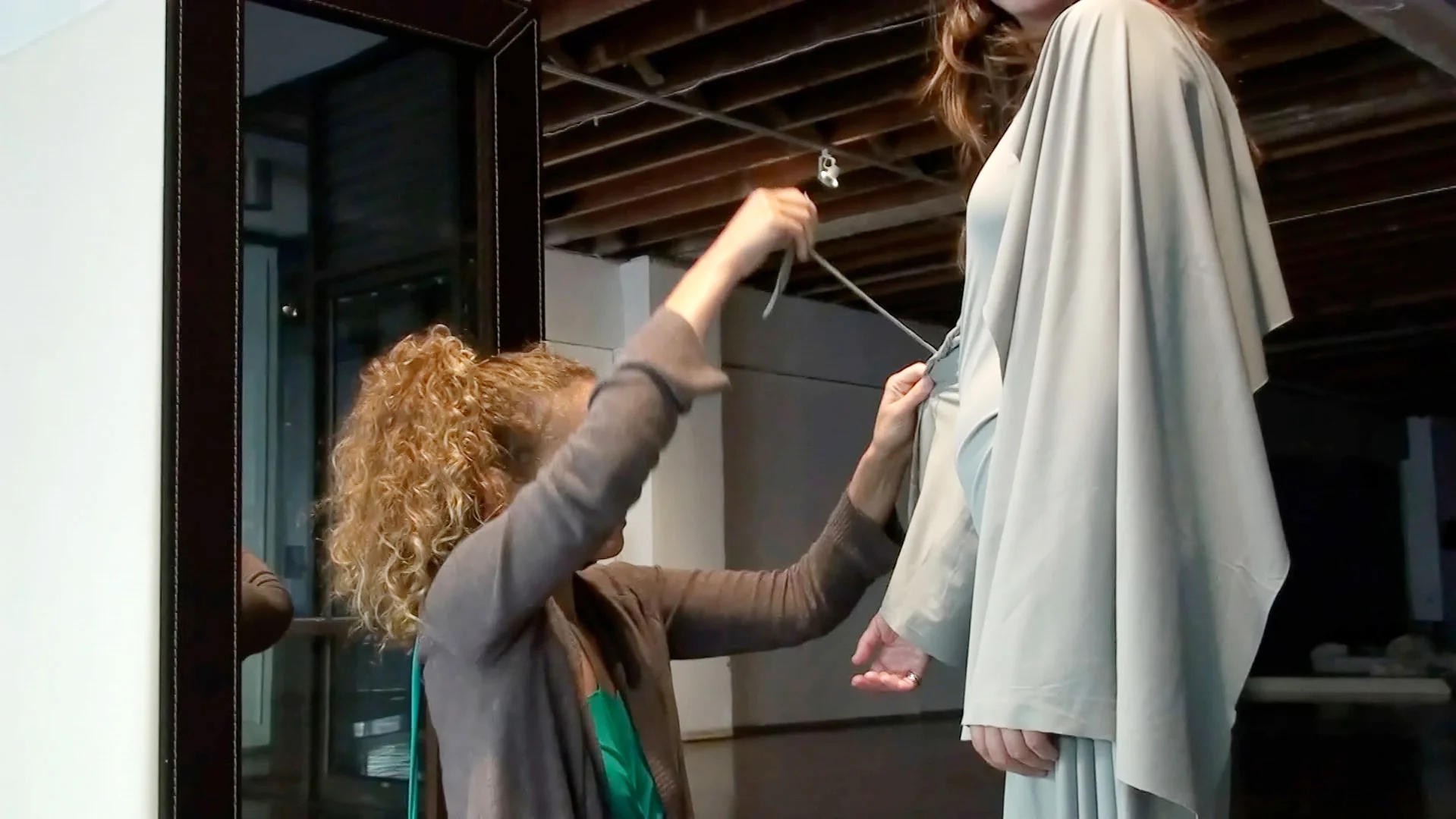 Knot Dressmaking 3 (575 Sutter SF 2010).jpg