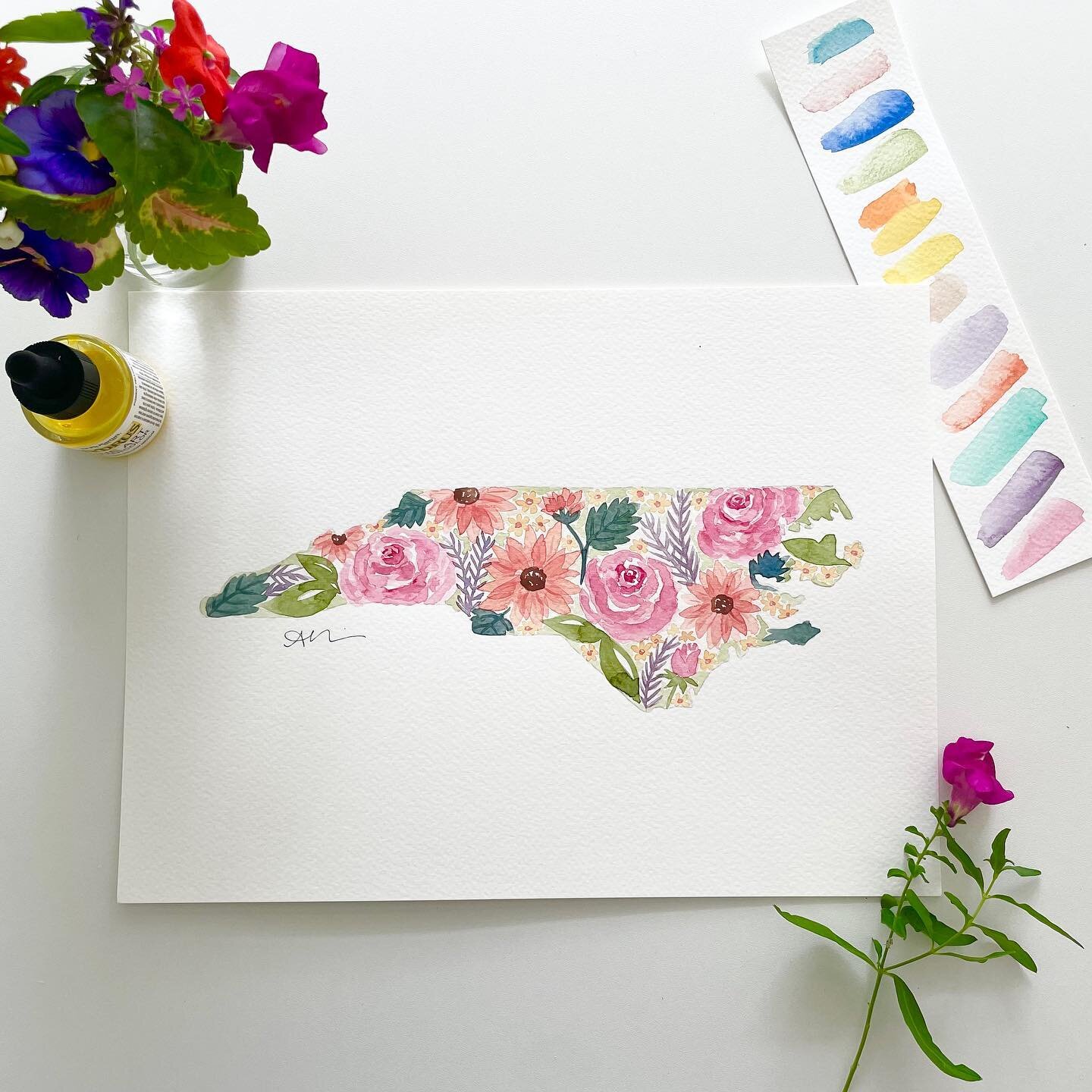 One of my most popular classes is back at @crafthabitraleigh this month! Come dabble in watercolor florals and show our state some love in this Watercolor Floral NC class, Sun. Aug. 28th! Link in my profile to register and snag your spot- space is li
