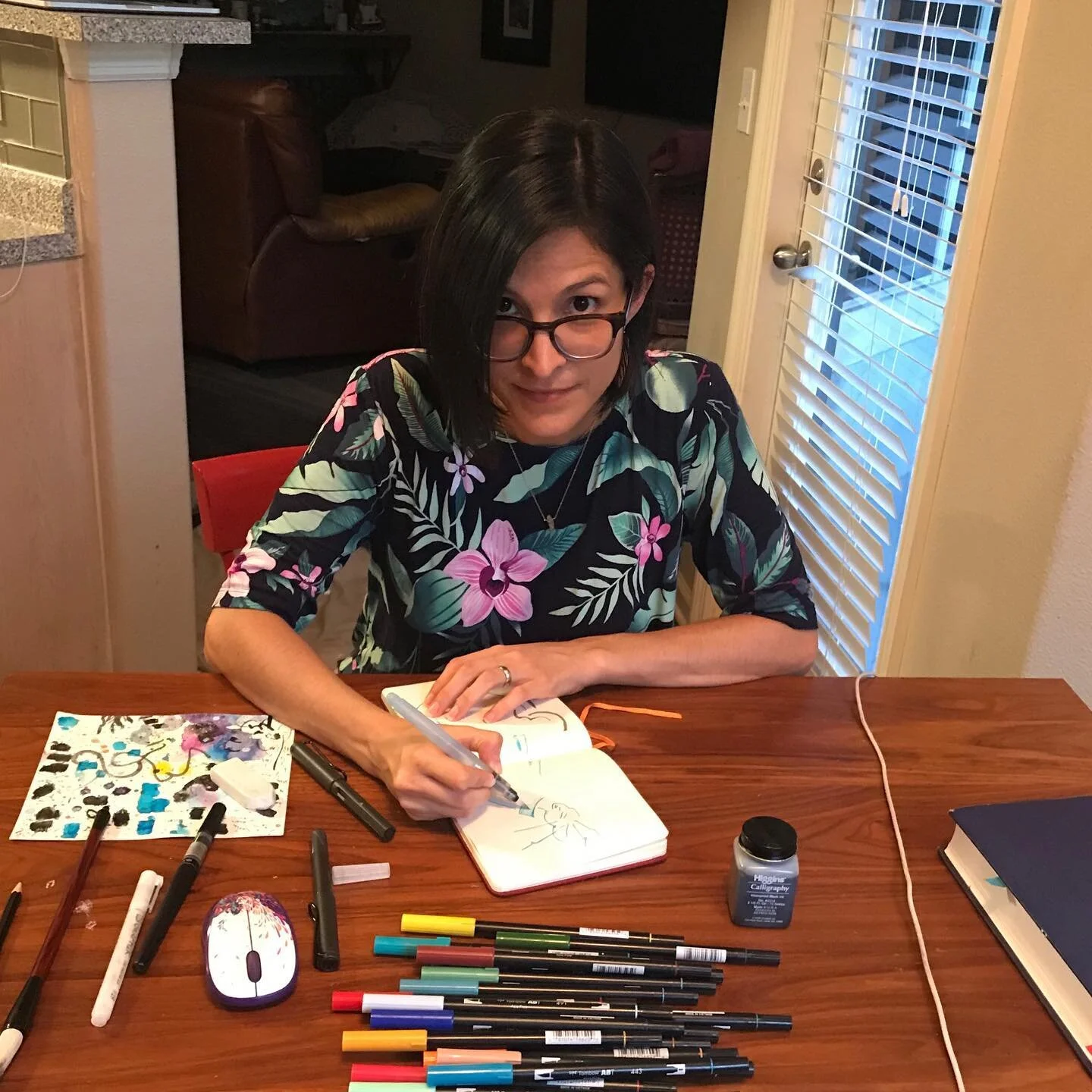 •YO NO SOY ARTISTA  & OTRAS MENTIRAS QUE ME DECÍA• (English in comments).
 .
Cuando alguien me llama “Artista”, mi impulso es decir: Oh, yo no soy artista! Literalmente me toca pararme y practicar responder: