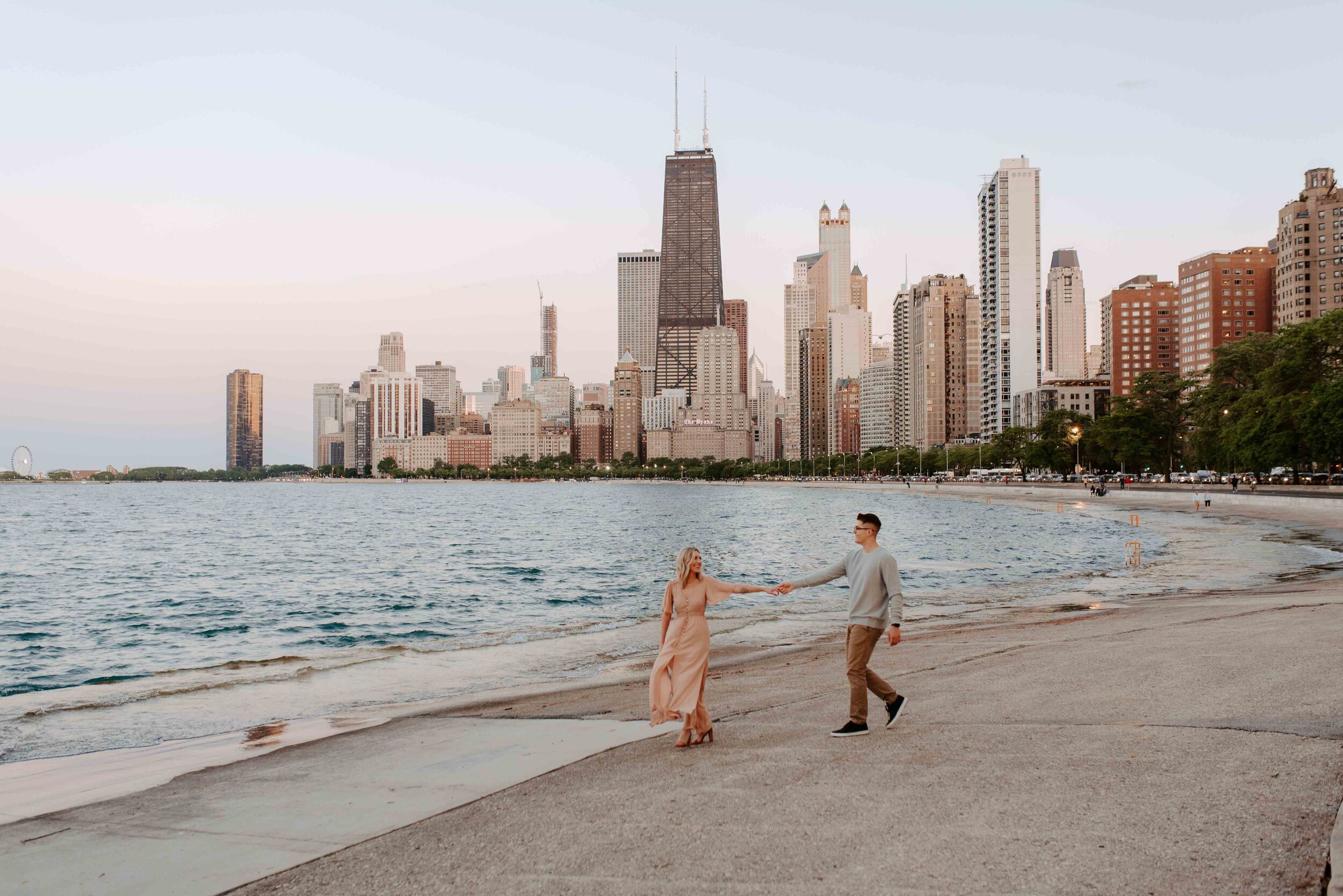 Chicago Skyline Engagement Photos-111.jpg