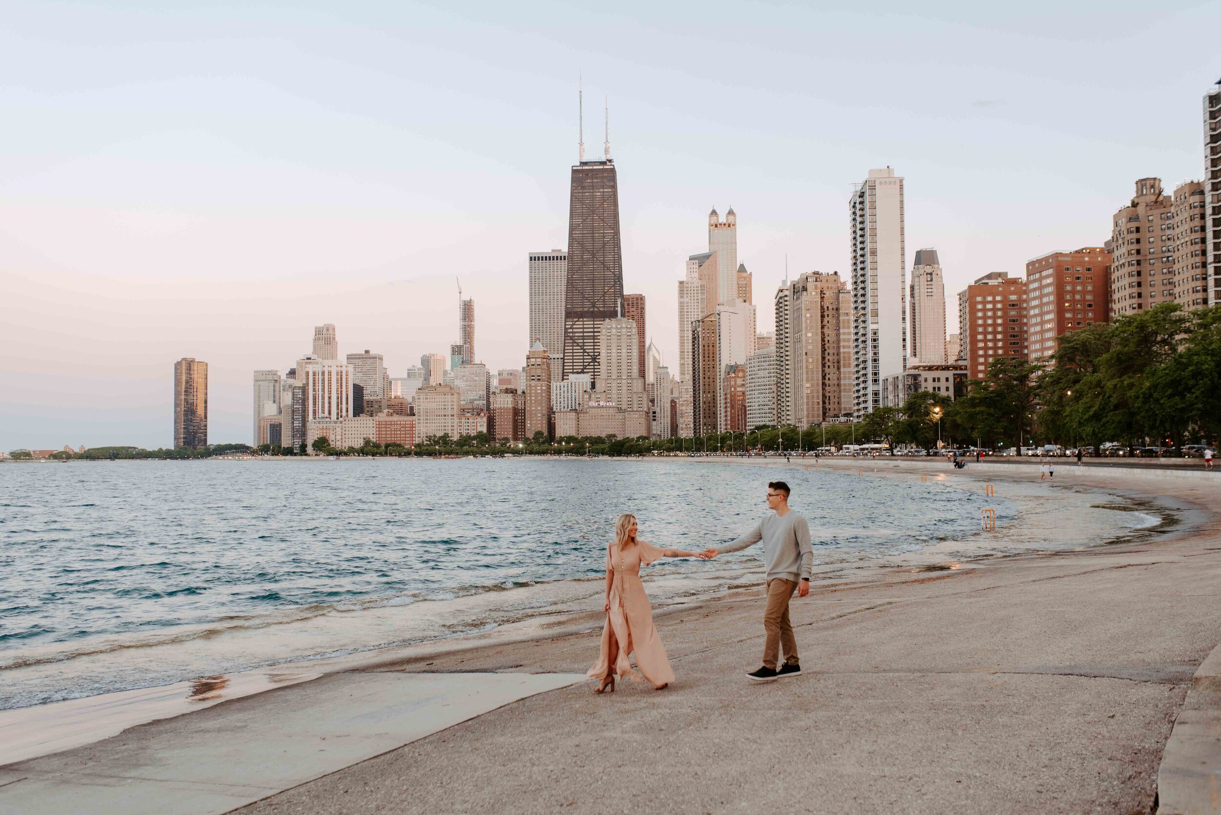 Chicago Skyline Engagement Photos-109.jpg