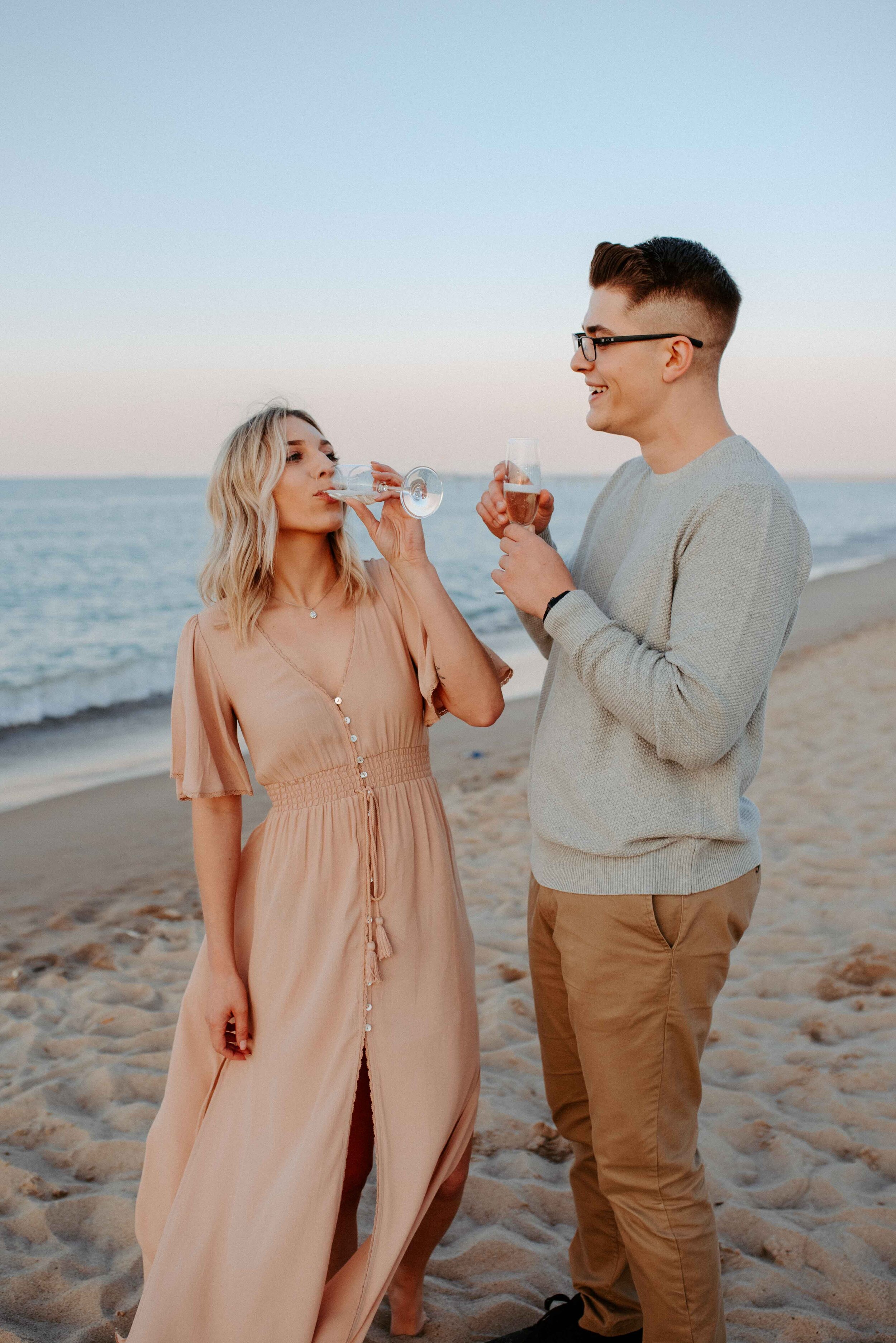 Chicago Skyline Engagement Photos-97.jpg