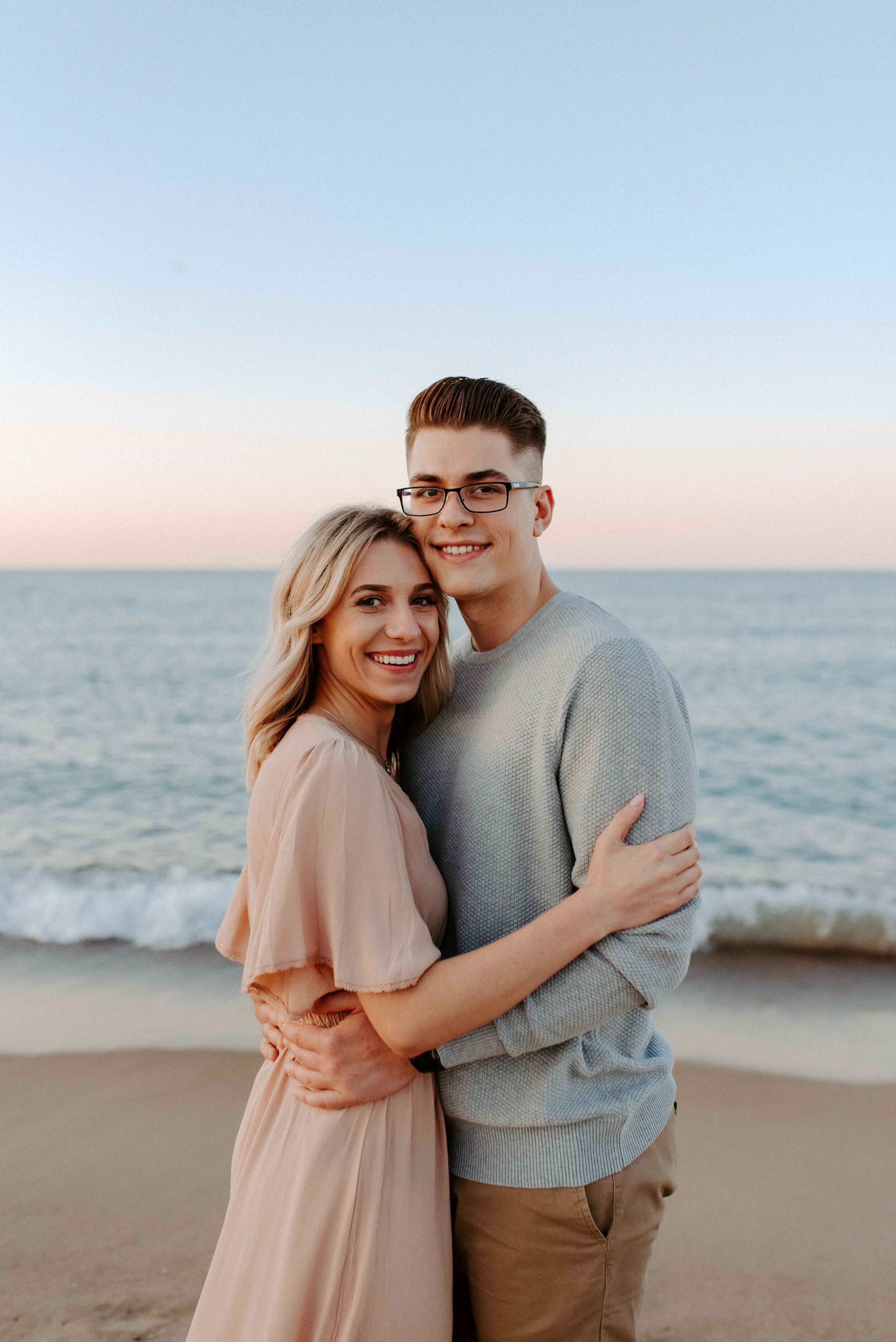 Chicago Skyline Engagement Photos-77.jpg